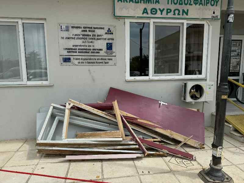 Επίσκεψη του Δημάρχου Πέλλας στην Κοινότητα Αθύρων