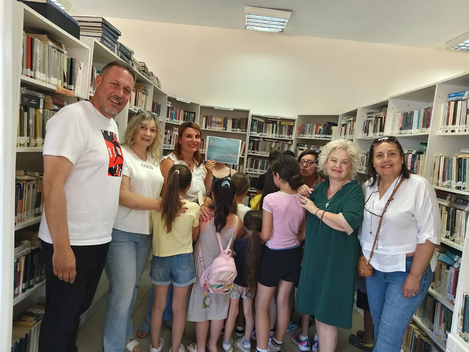Καλοκαιρινή Εκστρατεία Ανάγνωσης και Δημιουργικότητας 2025 στη Δημοτική Βιβλιοθήκη Πολυκάστρου