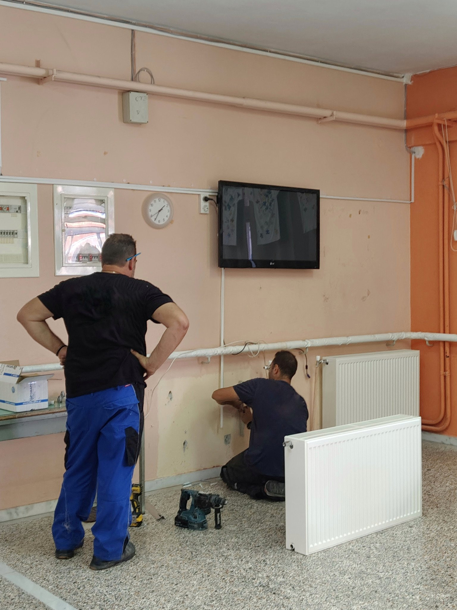 Ολοκληρώθηκαν οι εργασίες αντικατάστασης των σωμάτων θέρμανσης στο Ειδικό Σχολείο Γιαννιτσών από τον ΕΡΑ.Σ.ΘΕ. "Το Θέατρον"