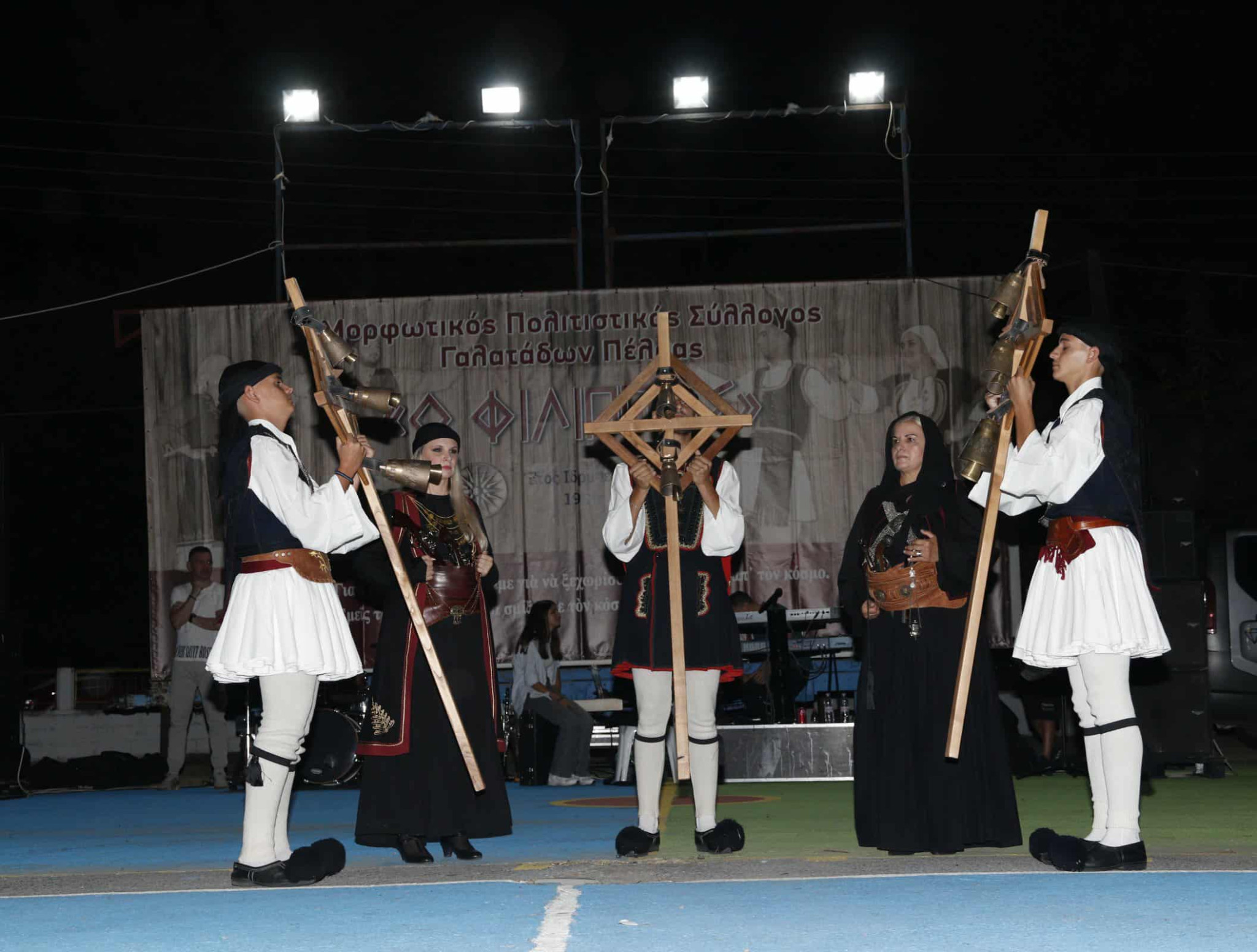 "Βούλιαξαν" οι Γαλατάδες! / Πολιτιστική πανδαισία και πολύς κόσμος (πλούσιο φωτορεπορτάζ)
