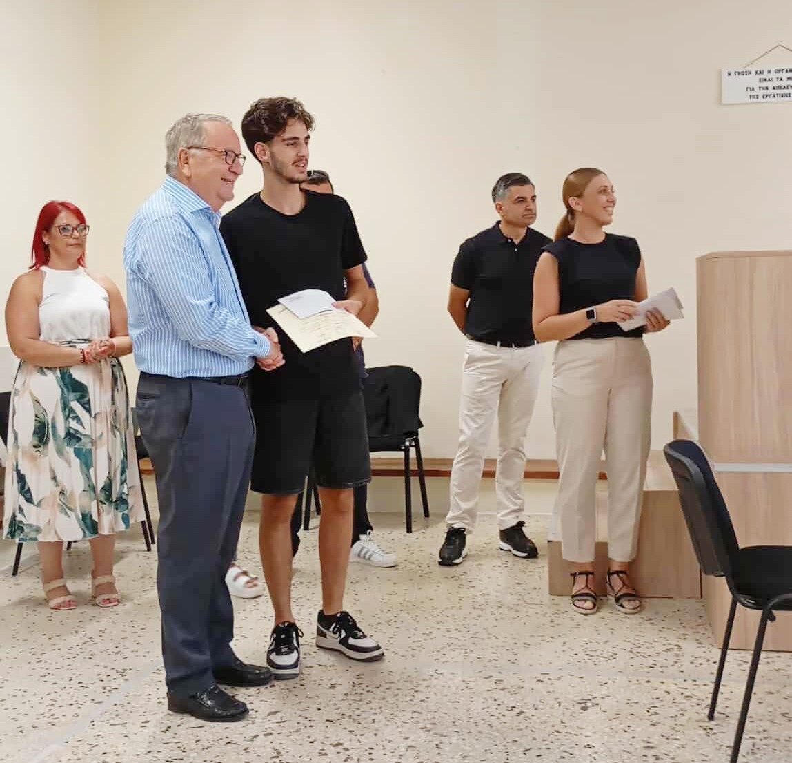 Στην εκδήλωση του Συλλόγου Τριτέκνων Έδεσσας και Σκύδρας για τους νέους φοιτητές και τα “πρωτάκια” παρευρέθηκε ο Γιώργος Καρασμάνης.