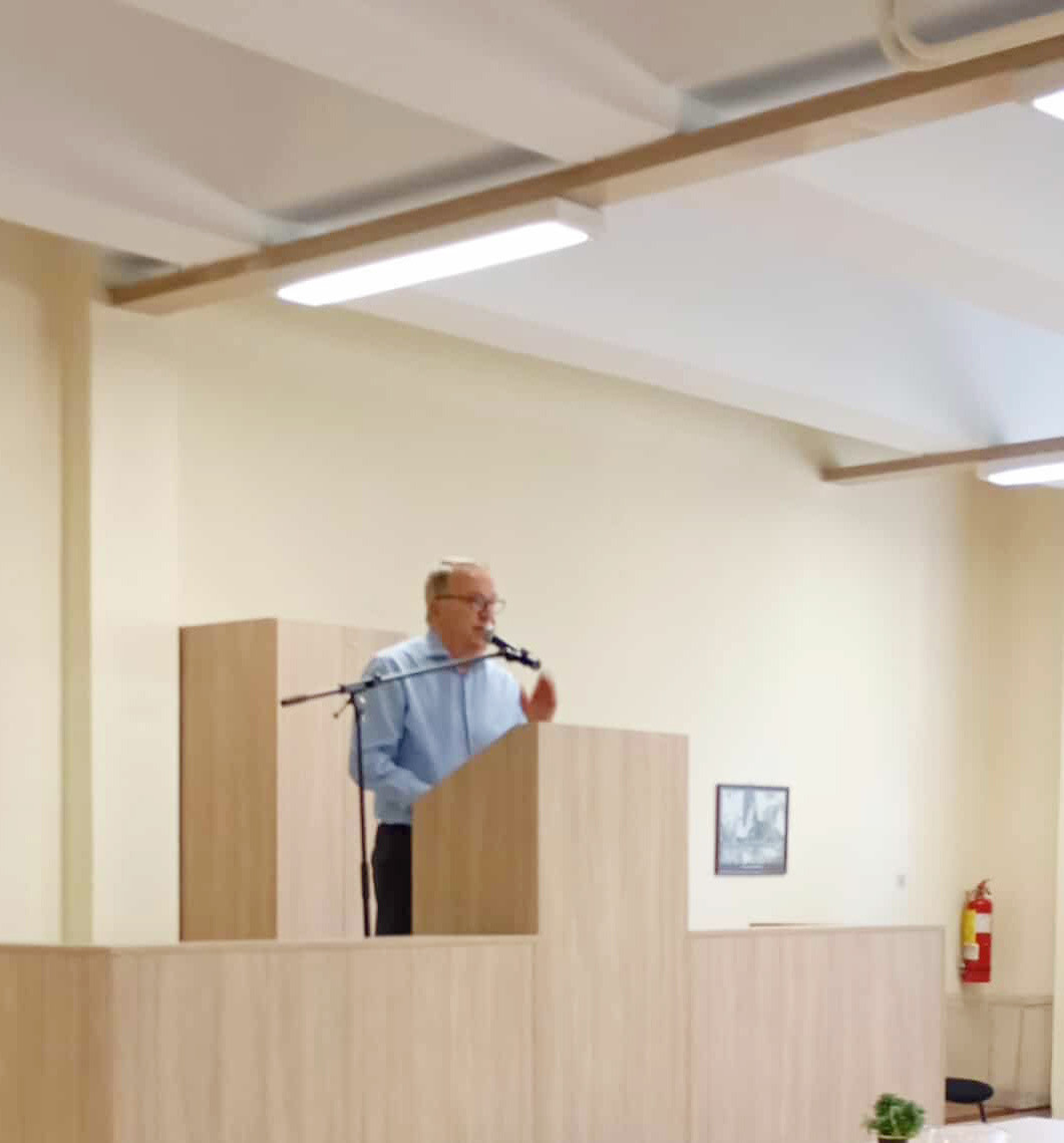 Στην εκδήλωση του Συλλόγου Τριτέκνων Έδεσσας και Σκύδρας για τους νέους φοιτητές και τα “πρωτάκια” παρευρέθηκε ο Γιώργος Καρασμάνης.