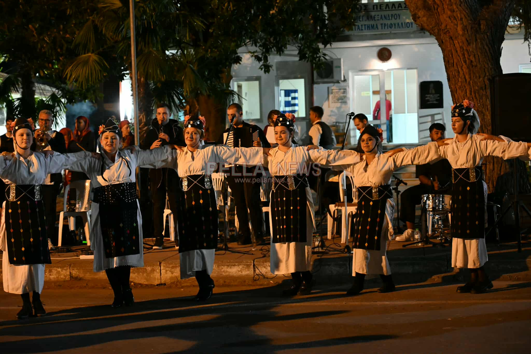 Η παράδοση ζωντάνεψε στο 1ο Φεστιβάλ "Αλεξάνδρεια" στο Τριφύλλι Πέλλας (φωτογραφίες & βίντεο)