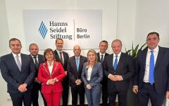 Στο Βερολίνο με αποστολή της Νέας Δημοκρατίας ο Διονύσης Σταμενίτης – Συναντήσεις με Γερμανούς Αξιωματούχους Στο Βερολίνο με αποστολή της Νέας Δημοκρατίας ο Διονύσης Σταμενίτης – Συναντήσεις με Γερμανούς Αξιωματούχους