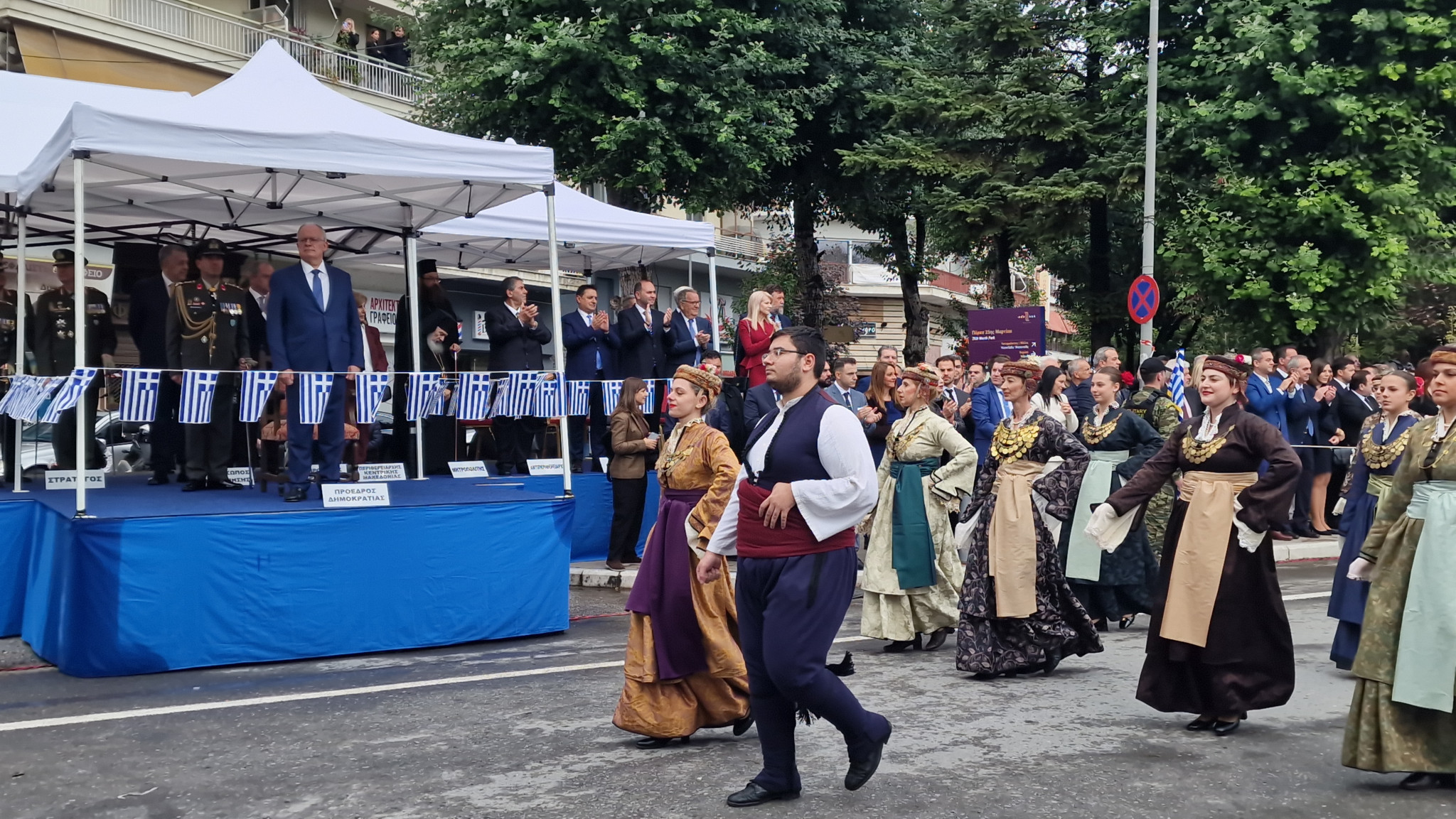 Οι πολιτιστικοί σύλλογοι της Έδεσσας τίμησαν με υπερηφάνεια την ιστορία και την παράδοση της πόλης
