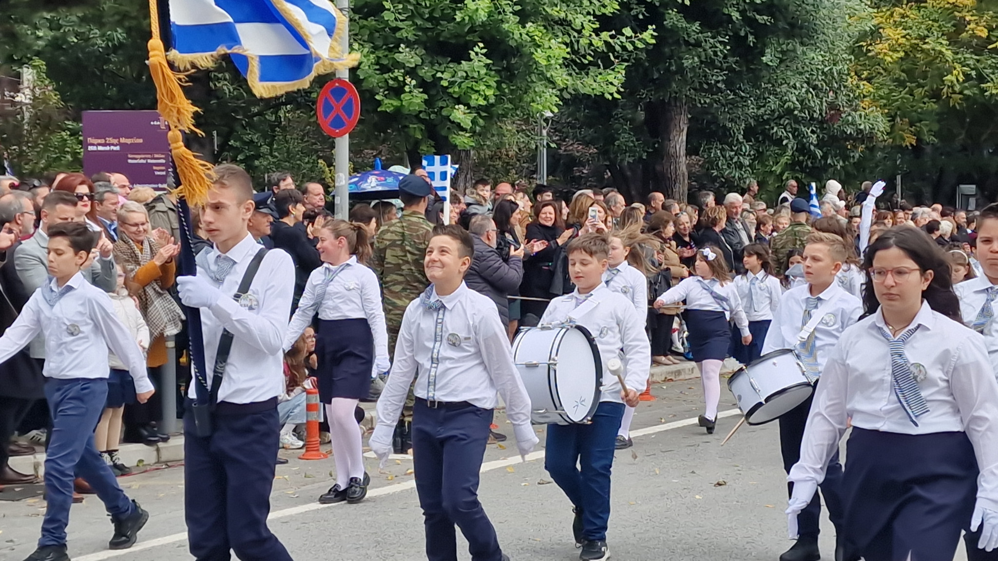 Έδεσσα – Η Ελλάδα που δεν ξεχνά: Μια παρέλαση περηφάνιας και μνήμης (φωτο και βίντεο) Έδεσσα – Η Ελλάδα που δεν ξεχνά: Μια παρέλαση περηφάνιας και μνήμης (φωτο και βίντεο)