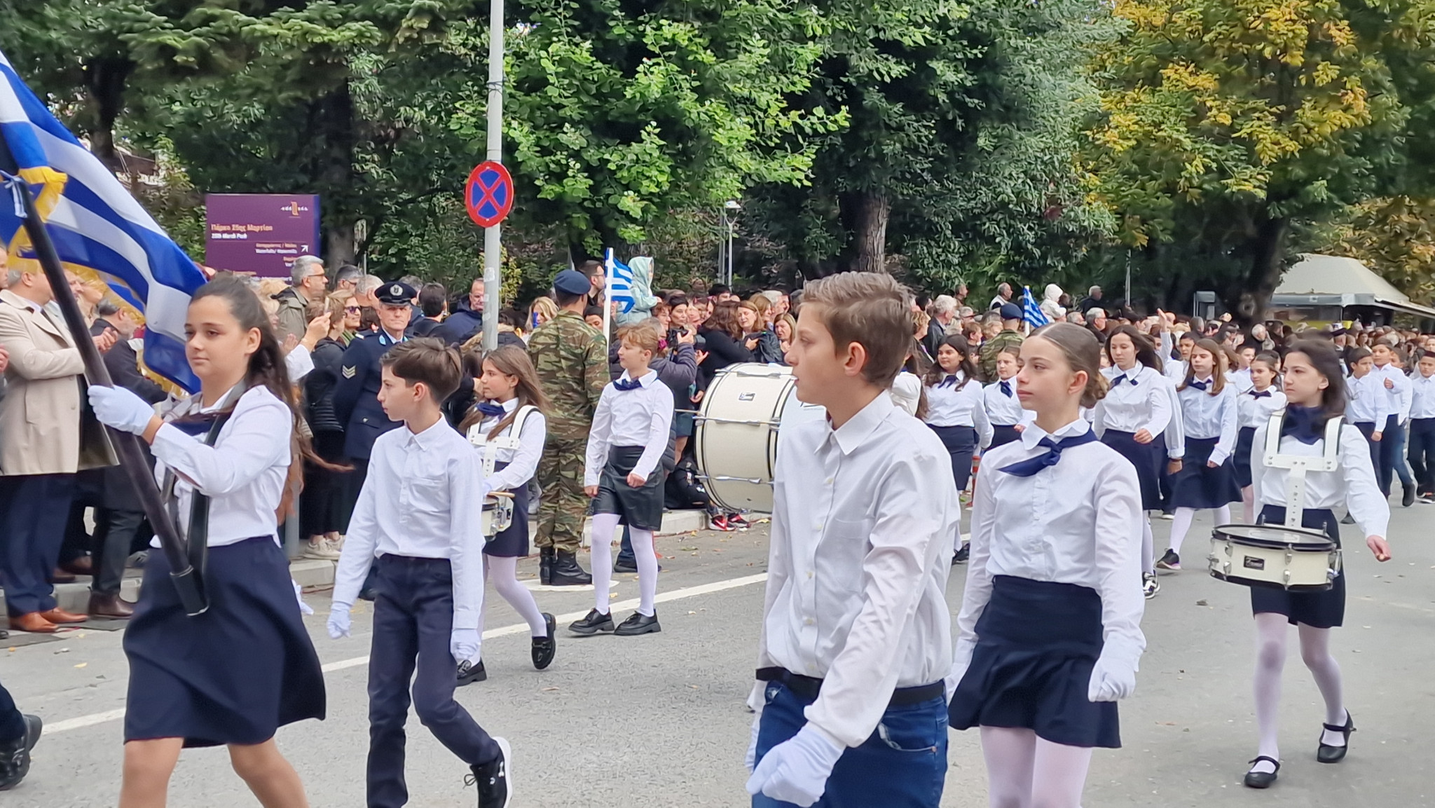 Έδεσσα – Η Ελλάδα που δεν ξεχνά: Μια παρέλαση περηφάνιας και μνήμης (φωτο και βίντεο) Έδεσσα – Η Ελλάδα που δεν ξεχνά: Μια παρέλαση περηφάνιας και μνήμης (φωτο και βίντεο)