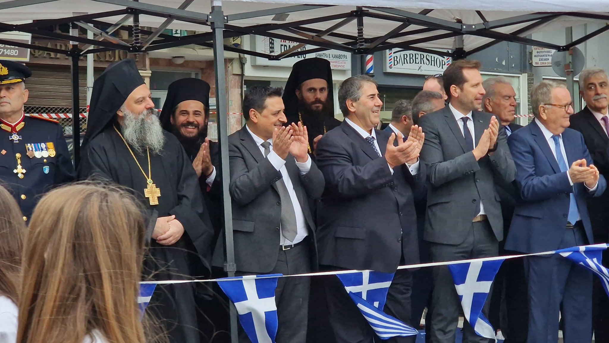 Έδεσσα – Η Ελλάδα που δεν ξεχνά: Μια παρέλαση περηφάνιας και μνήμης (φωτο και βίντεο) Έδεσσα – Η Ελλάδα που δεν ξεχνά: Μια παρέλαση περηφάνιας και μνήμης (φωτο και βίντεο)