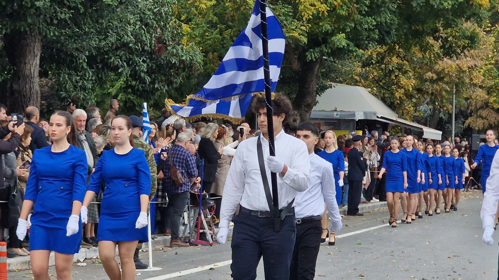 Έδεσσα – Η Ελλάδα που δεν ξεχνά: Μια παρέλαση περηφάνιας και μνήμης (φωτο και βίντεο) Έδεσσα – Η Ελλάδα που δεν ξεχνά: Μια παρέλαση περηφάνιας και μνήμης (φωτο και βίντεο)