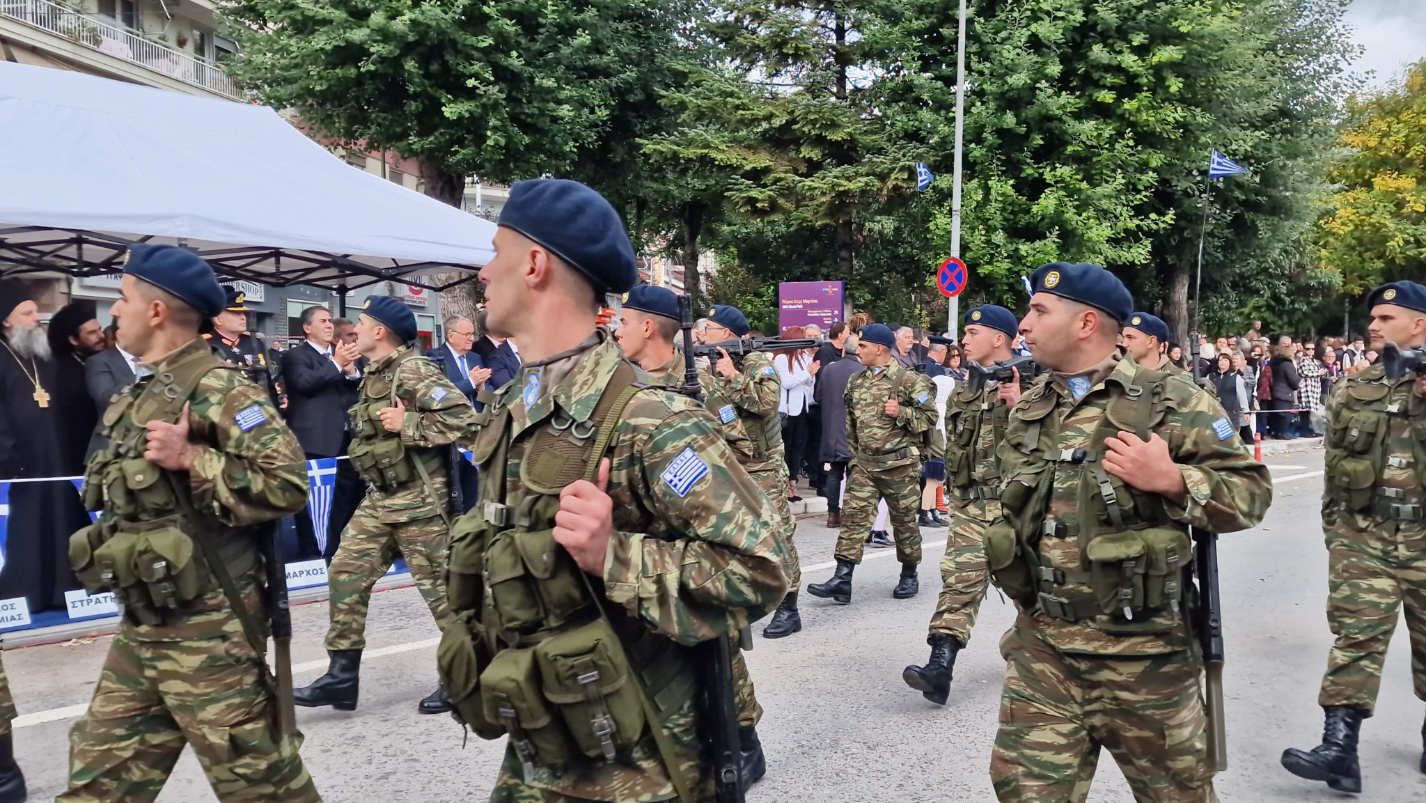 Έδεσσα – Η Ελλάδα που δεν ξεχνά: Μια παρέλαση περηφάνιας και μνήμης (φωτο και βίντεο) Έδεσσα – Η Ελλάδα που δεν ξεχνά: Μια παρέλαση περηφάνιας και μνήμης (φωτο και βίντεο)