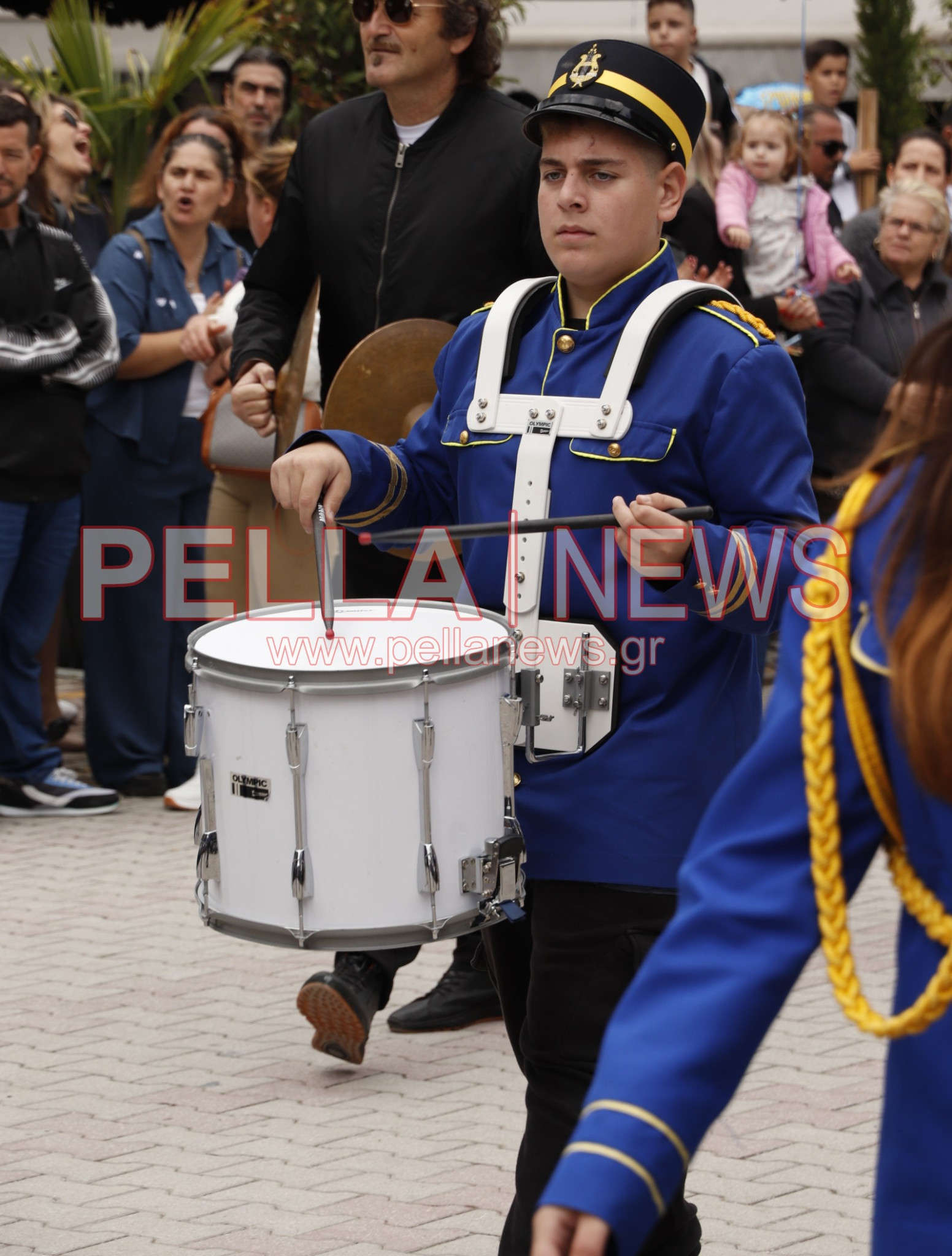 Κρύα Bρύση: Πλούσιο φωτορεπορτάζ από τα σχολεία στην παρέλαση Κρύα Bρύση: Πλούσιο φωτορεπορτάζ από τα σχολεία στην παρέλαση