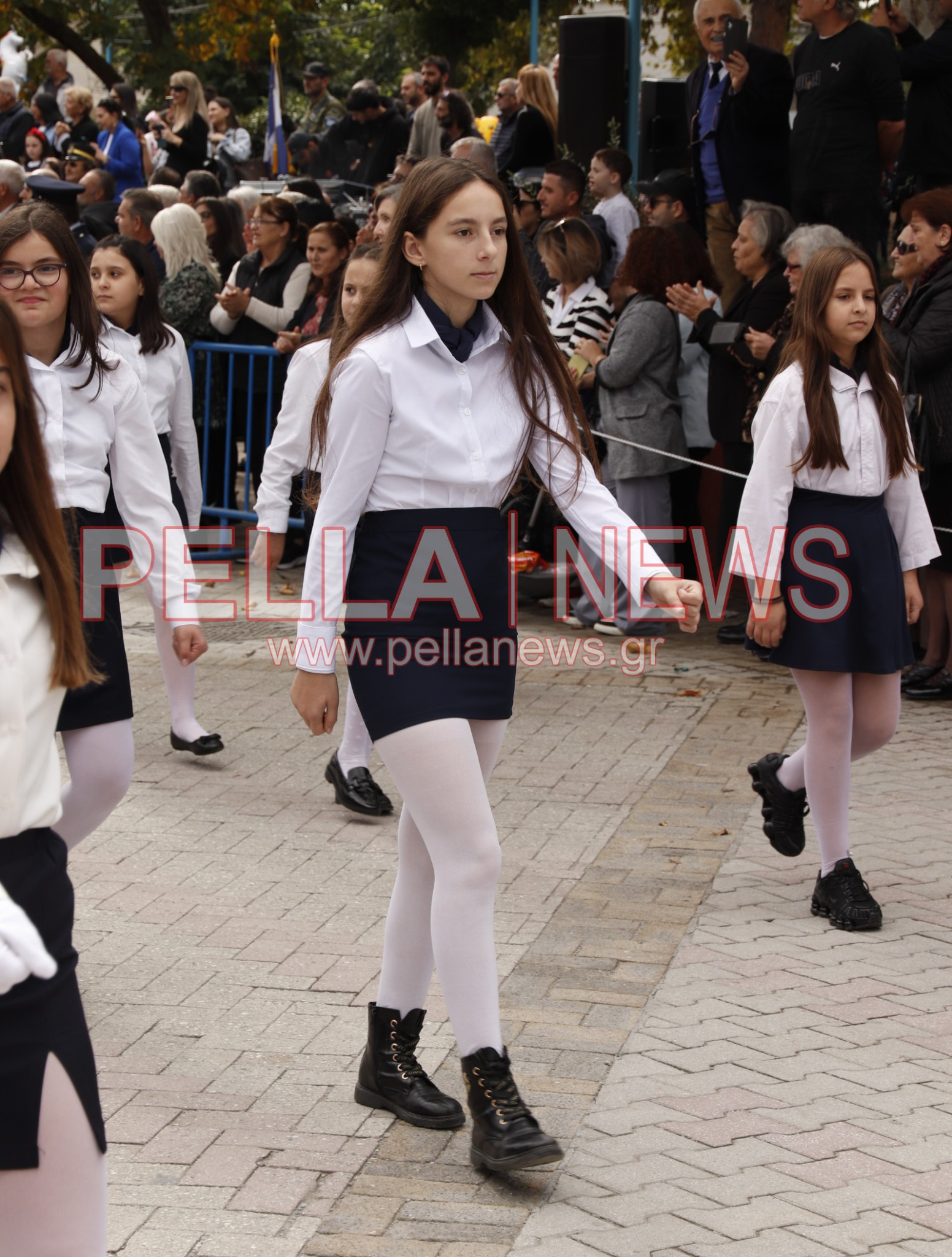 Κρύα Bρύση: Πλούσιο φωτορεπορτάζ από τα σχολεία στην παρέλαση Κρύα Bρύση: Πλούσιο φωτορεπορτάζ από τα σχολεία στην παρέλαση