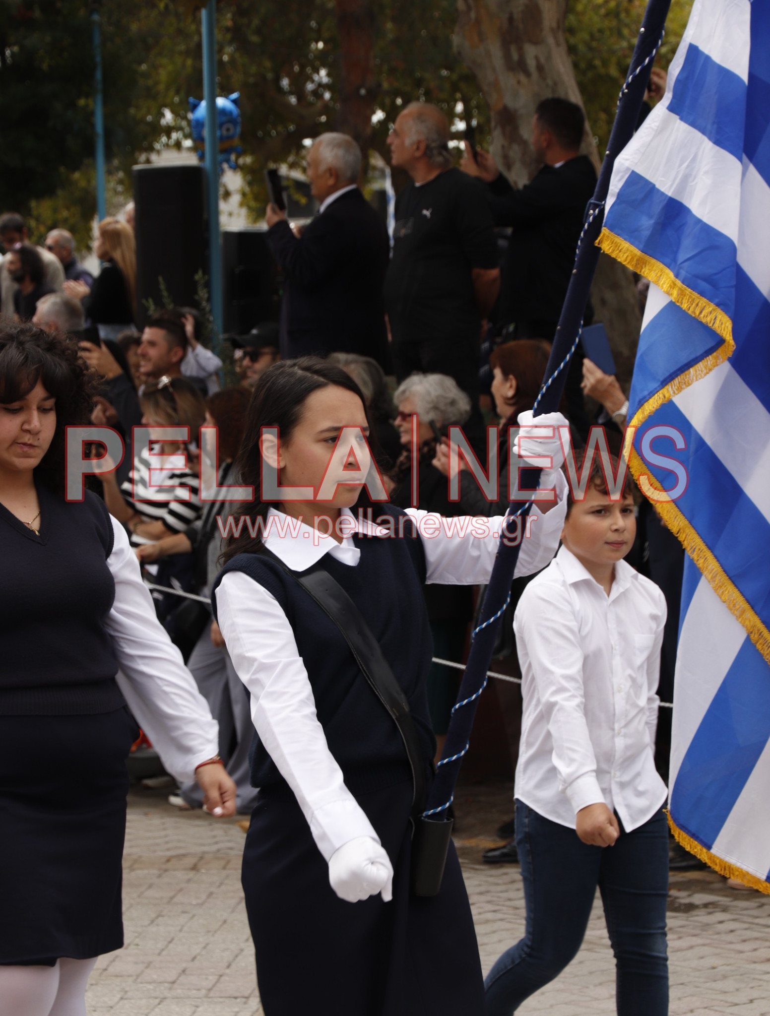 Κρύα Bρύση: Πλούσιο φωτορεπορτάζ από τα σχολεία στην παρέλαση Κρύα Bρύση: Πλούσιο φωτορεπορτάζ από τα σχολεία στην παρέλαση