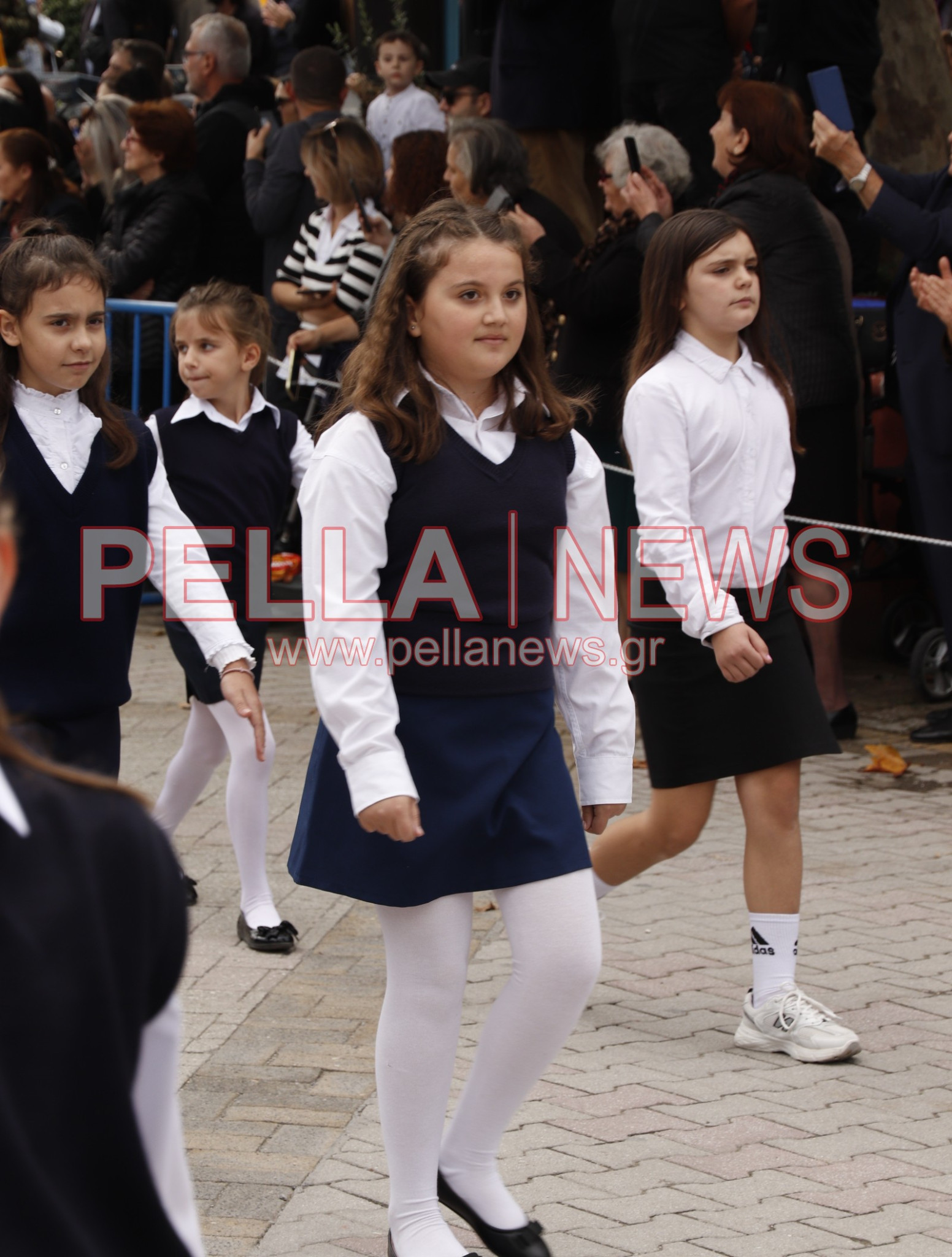 Κρύα Bρύση: Πλούσιο φωτορεπορτάζ από τα σχολεία στην παρέλαση Κρύα Bρύση: Πλούσιο φωτορεπορτάζ από τα σχολεία στην παρέλαση