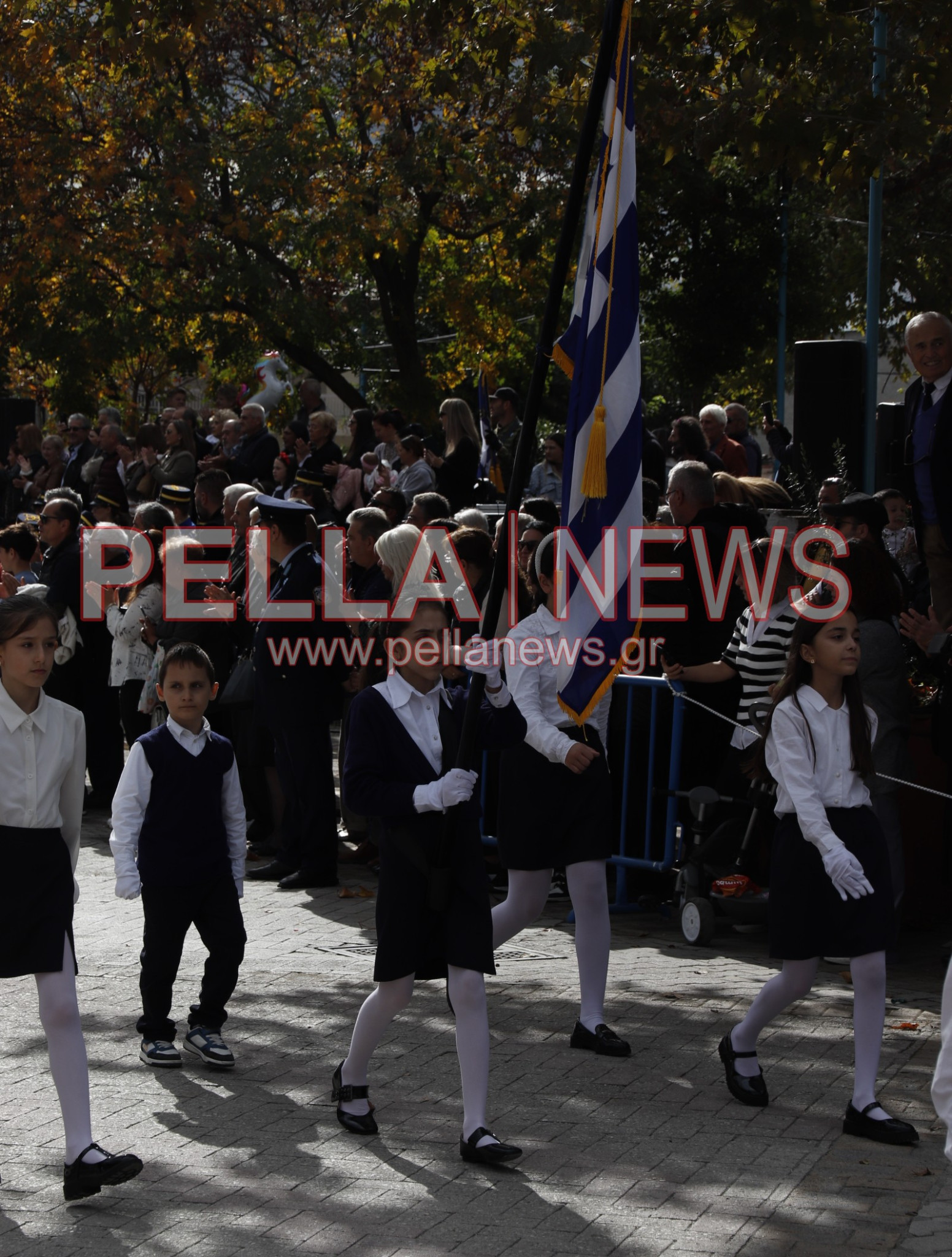 Κρύα Bρύση: Πλούσιο φωτορεπορτάζ από τα σχολεία στην παρέλαση Κρύα Bρύση: Πλούσιο φωτορεπορτάζ από τα σχολεία στην παρέλαση