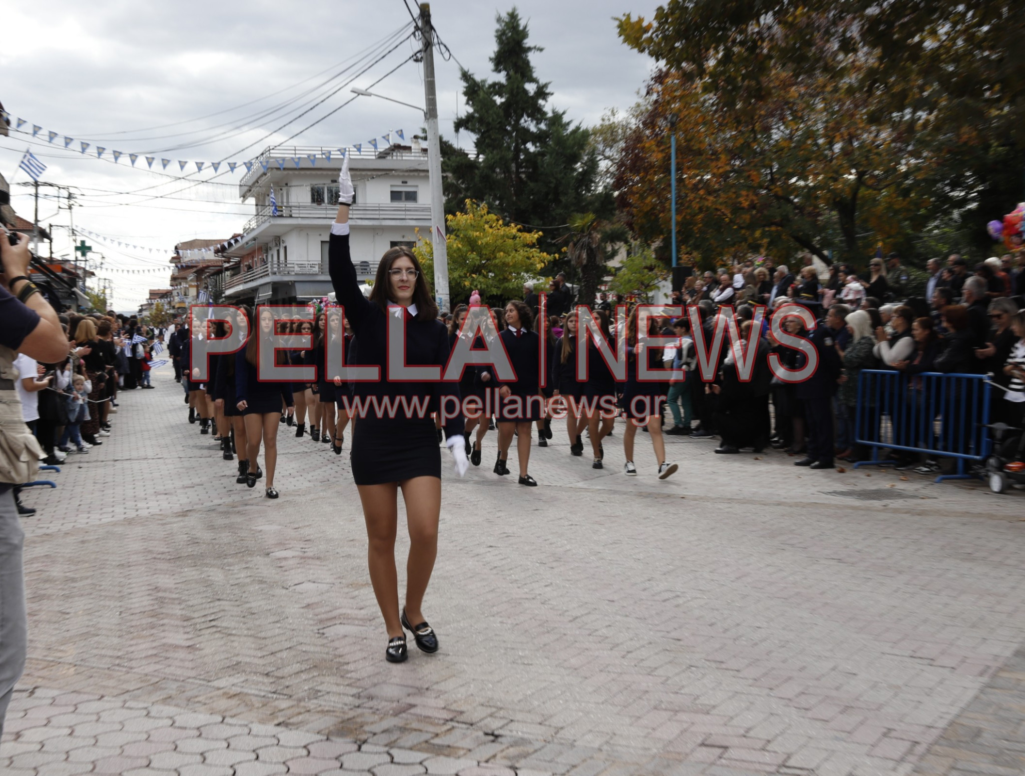 Κρύα Bρύση: Πλούσιο φωτορεπορτάζ από τα σχολεία στην παρέλαση Κρύα Bρύση: Πλούσιο φωτορεπορτάζ από τα σχολεία στην παρέλαση