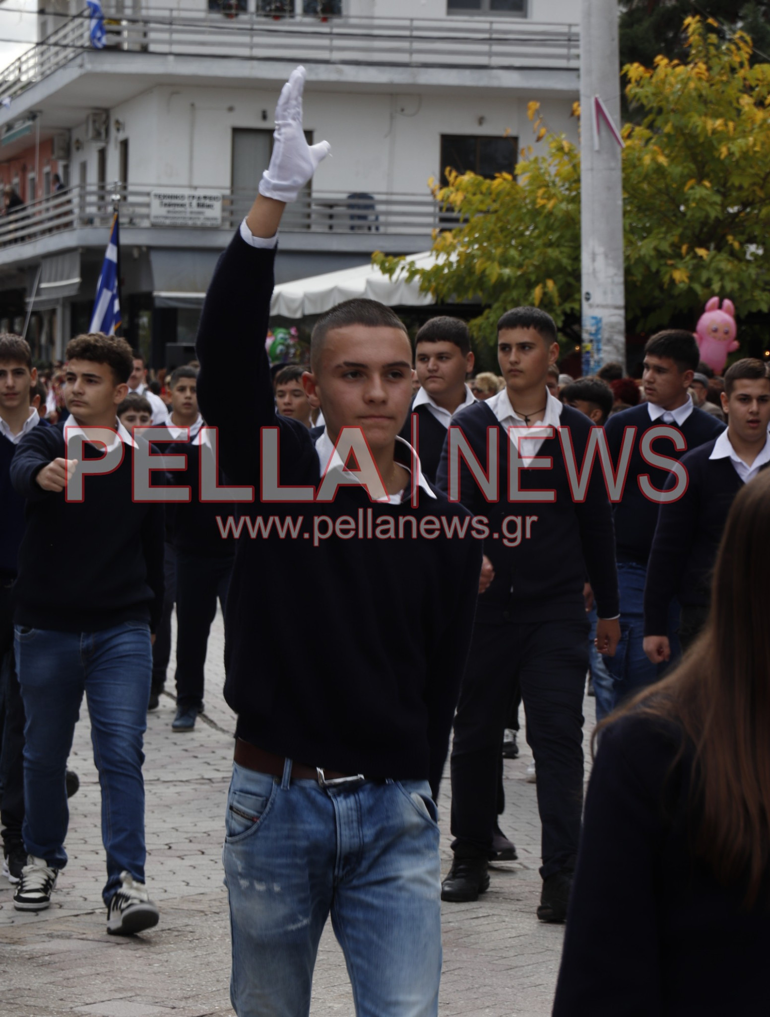 Κρύα Bρύση: Πλούσιο φωτορεπορτάζ από τα σχολεία στην παρέλαση Κρύα Bρύση: Πλούσιο φωτορεπορτάζ από τα σχολεία στην παρέλαση