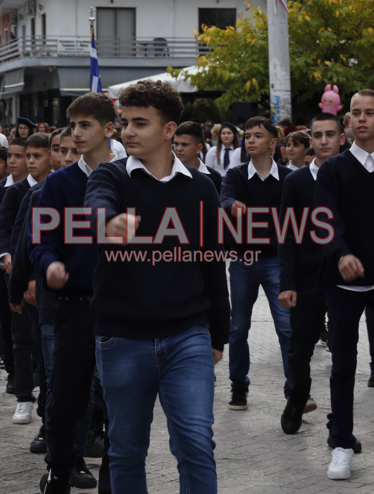 Κρύα Bρύση: Πλούσιο φωτορεπορτάζ από τα σχολεία στην παρέλαση Κρύα Bρύση: Πλούσιο φωτορεπορτάζ από τα σχολεία στην παρέλαση