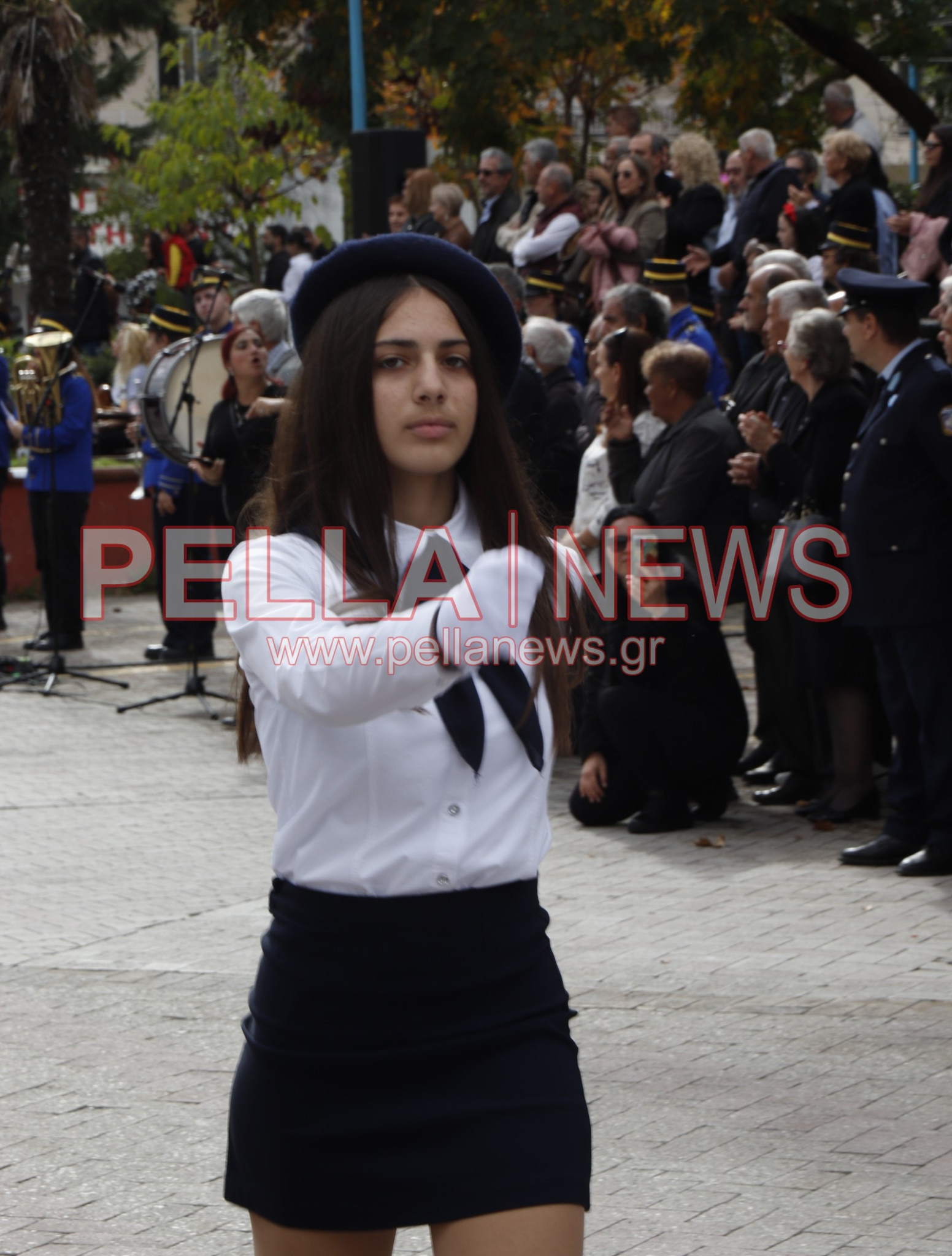 Κρύα Bρύση: Πλούσιο φωτορεπορτάζ από τα σχολεία στην παρέλαση Κρύα Bρύση: Πλούσιο φωτορεπορτάζ από τα σχολεία στην παρέλαση