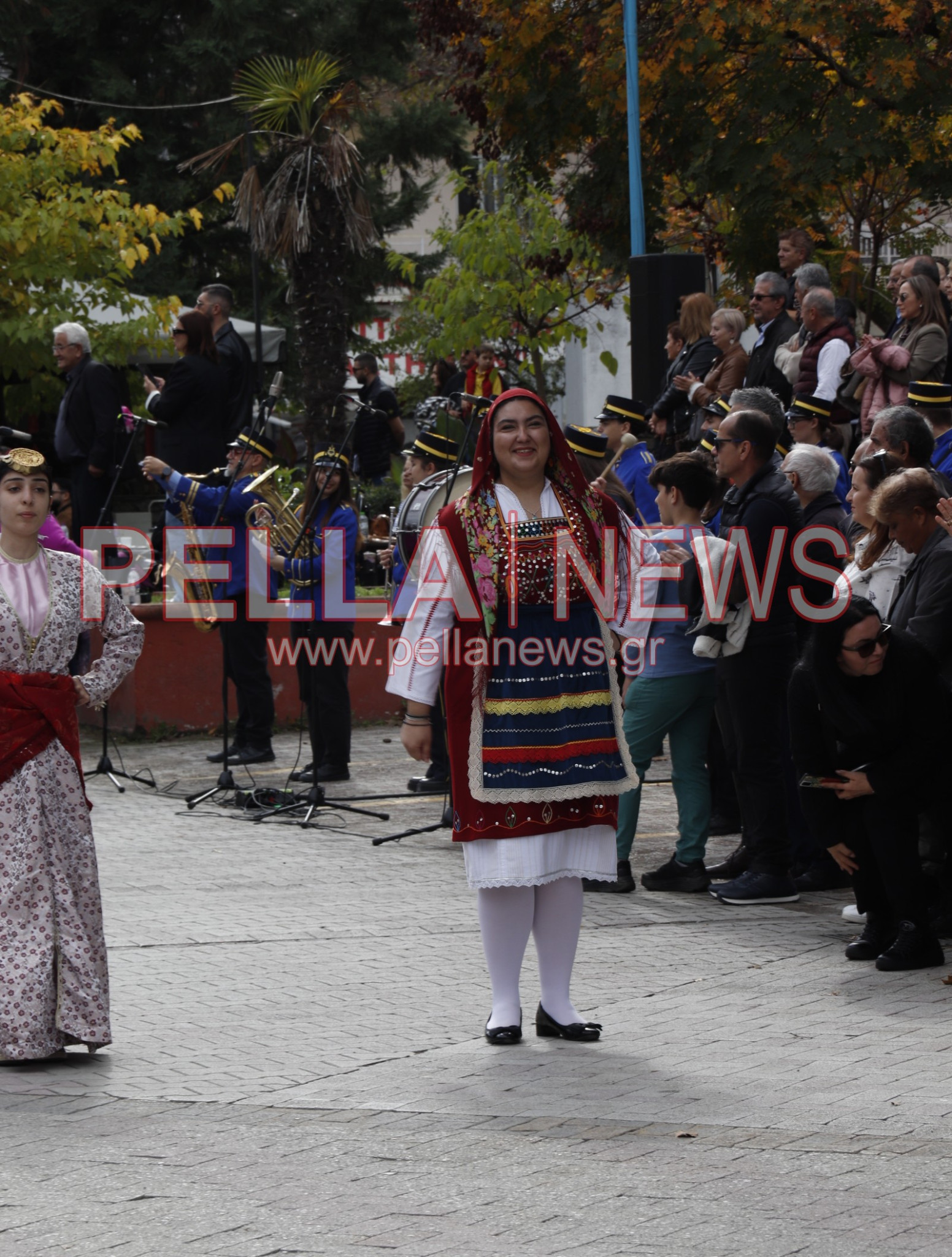 Κρύα Bρύση: Πλούσιο φωτορεπορτάζ από τα σχολεία στην παρέλαση Κρύα Bρύση: Πλούσιο φωτορεπορτάζ από τα σχολεία στην παρέλαση