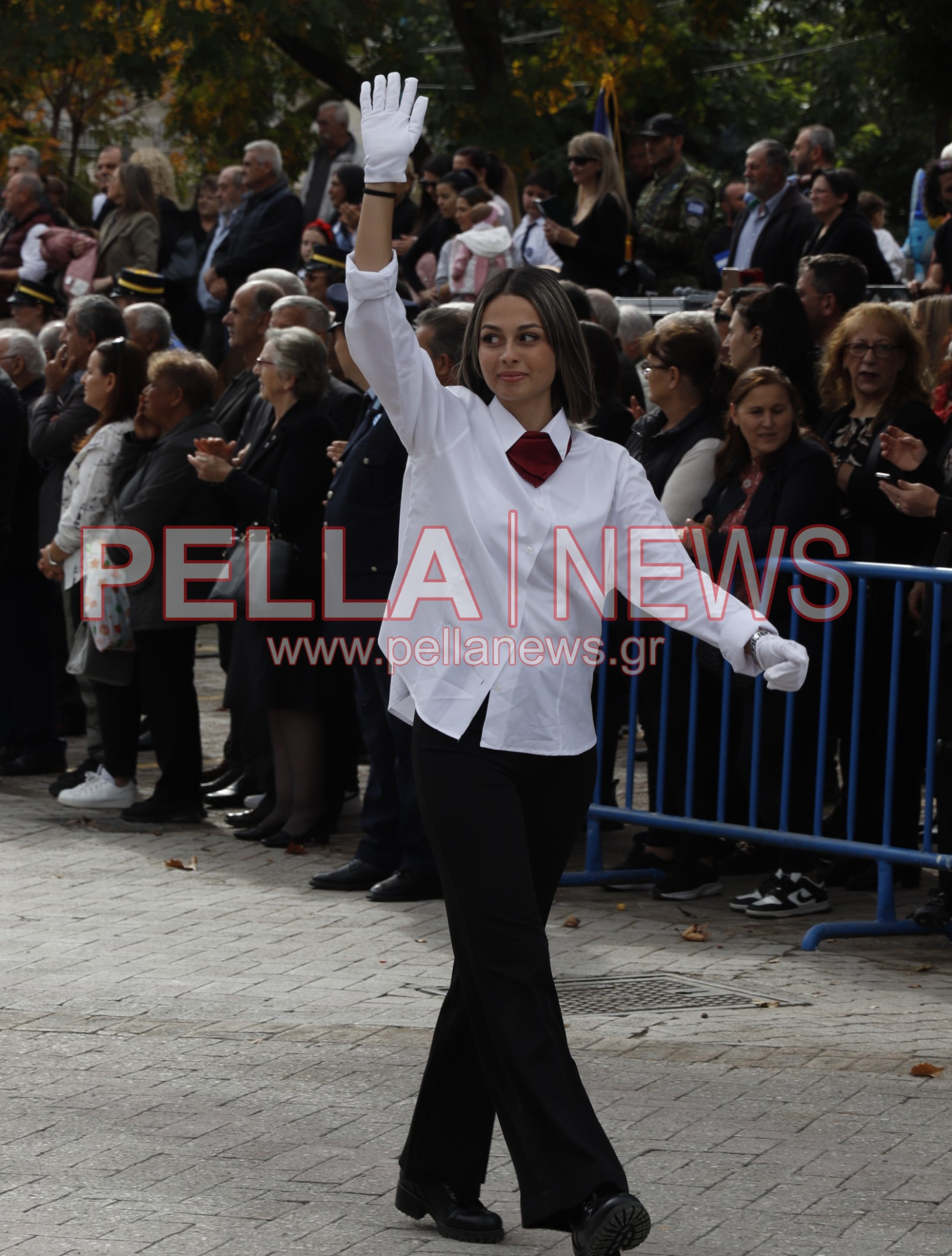 Κρύα Bρύση: Πλούσιο φωτορεπορτάζ από τα σχολεία στην παρέλαση Κρύα Bρύση: Πλούσιο φωτορεπορτάζ από τα σχολεία στην παρέλαση