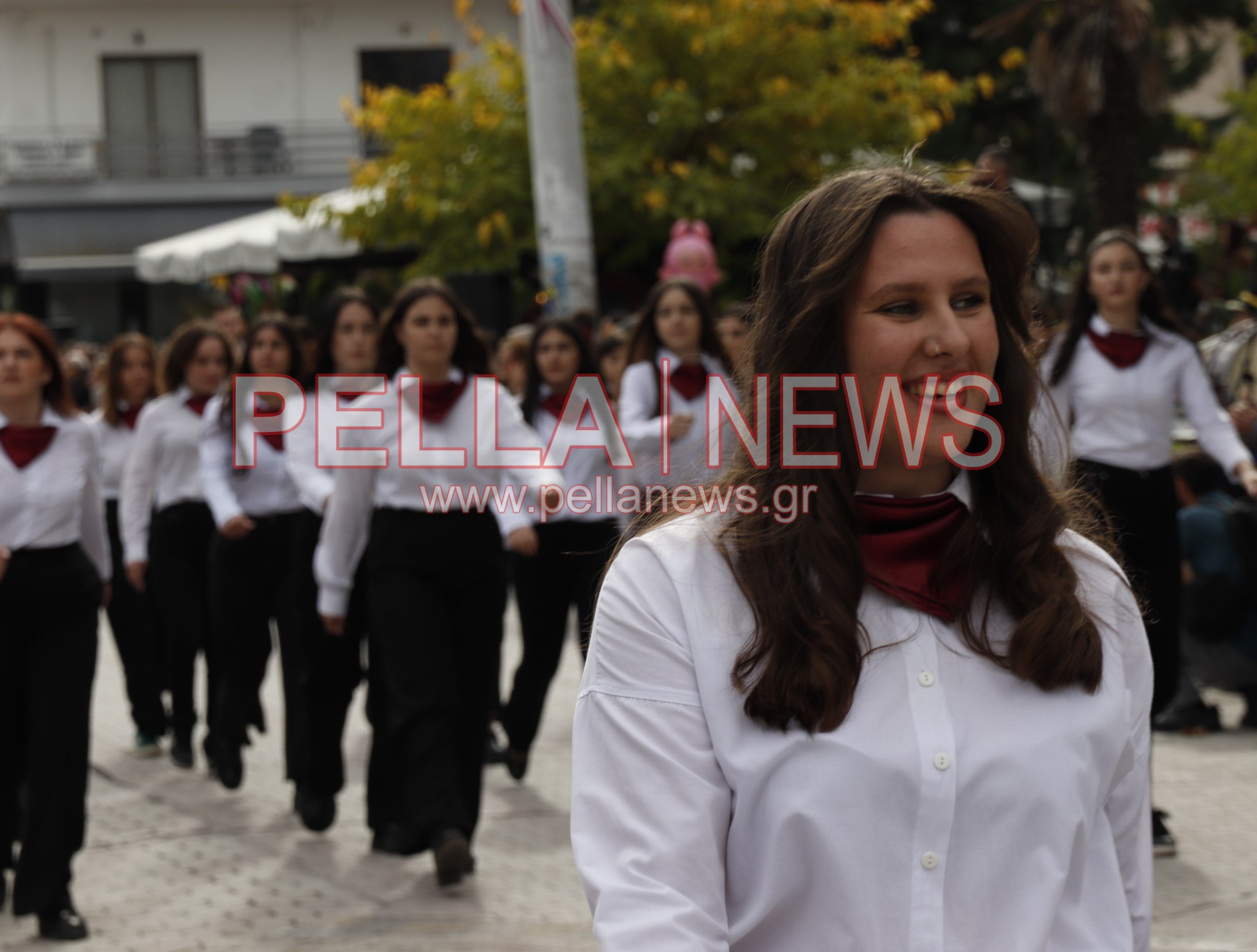 Κρύα Bρύση: Πλούσιο φωτορεπορτάζ από τα σχολεία στην παρέλαση Κρύα Bρύση: Πλούσιο φωτορεπορτάζ από τα σχολεία στην παρέλαση