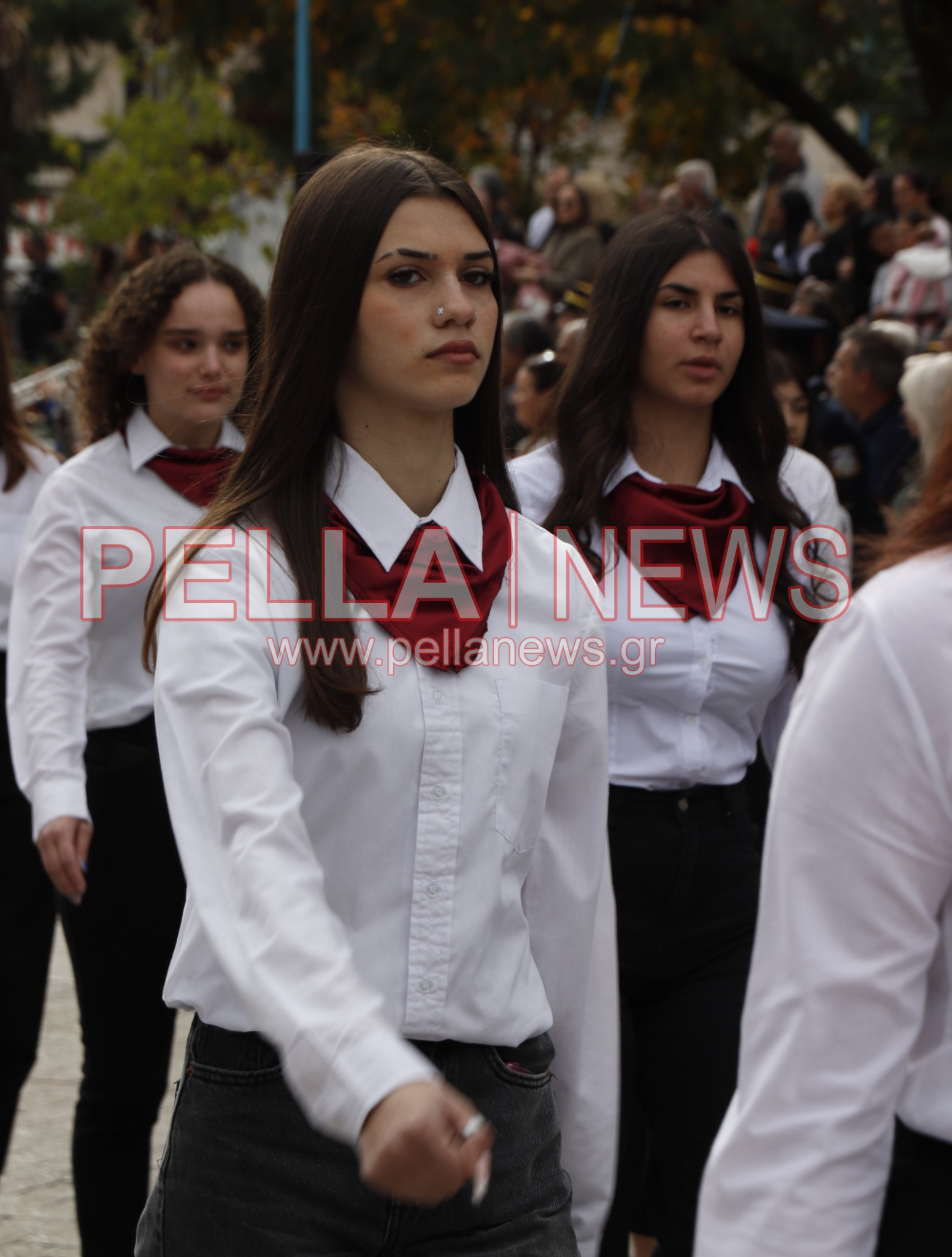 Κρύα Bρύση: Πλούσιο φωτορεπορτάζ από τα σχολεία στην παρέλαση Κρύα Bρύση: Πλούσιο φωτορεπορτάζ από τα σχολεία στην παρέλαση