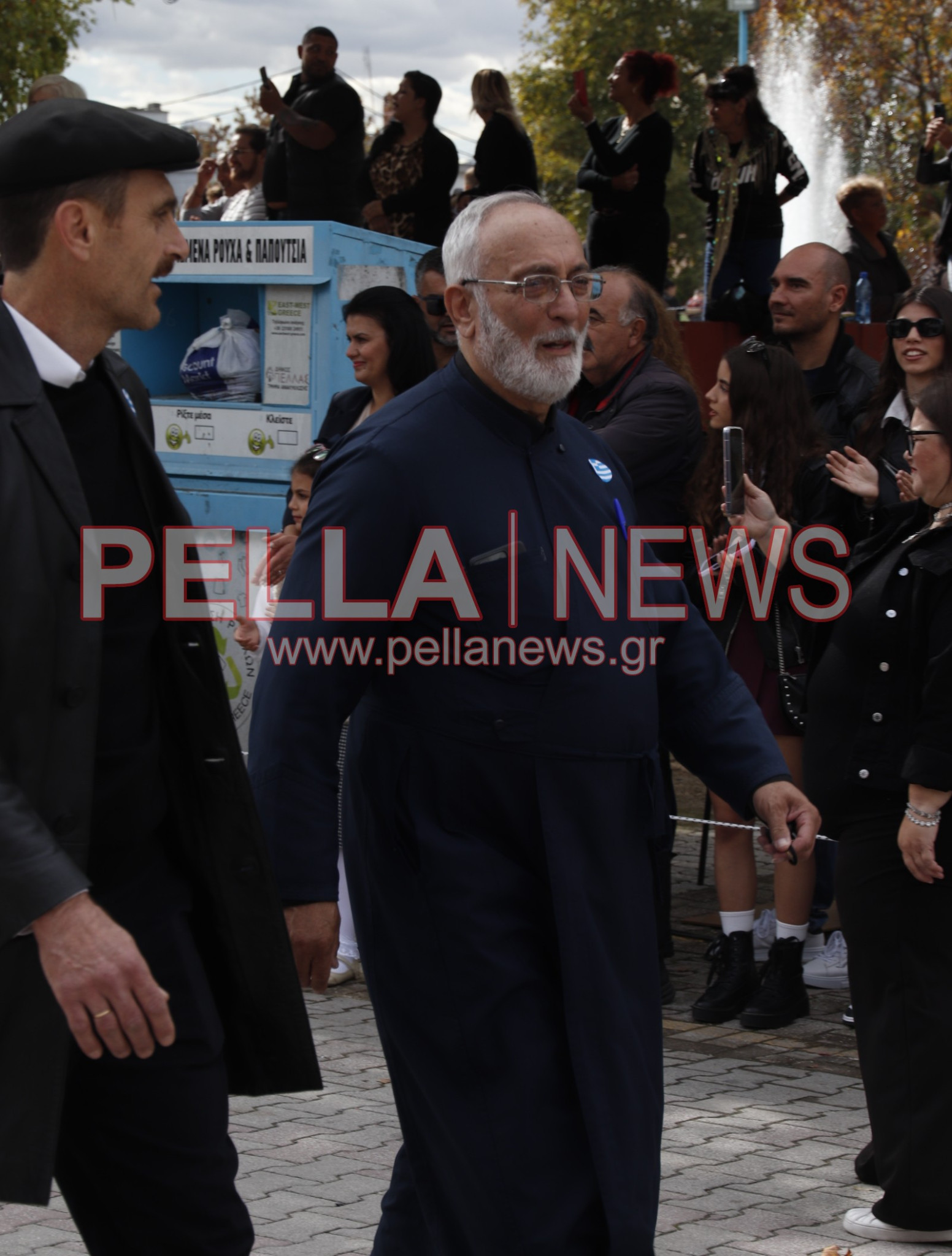 Ζωντανή η μνήμη του ’40 στην Κρύα Βρύση μέσα από τους Πολιτιστικούς Συλλόγους (φωτογραφίες) Ζωντανή η μνήμη του ’40 στην Κρύα Βρύση μέσα από τους Πολιτιστικούς Συλλόγους (φωτογραφίες)