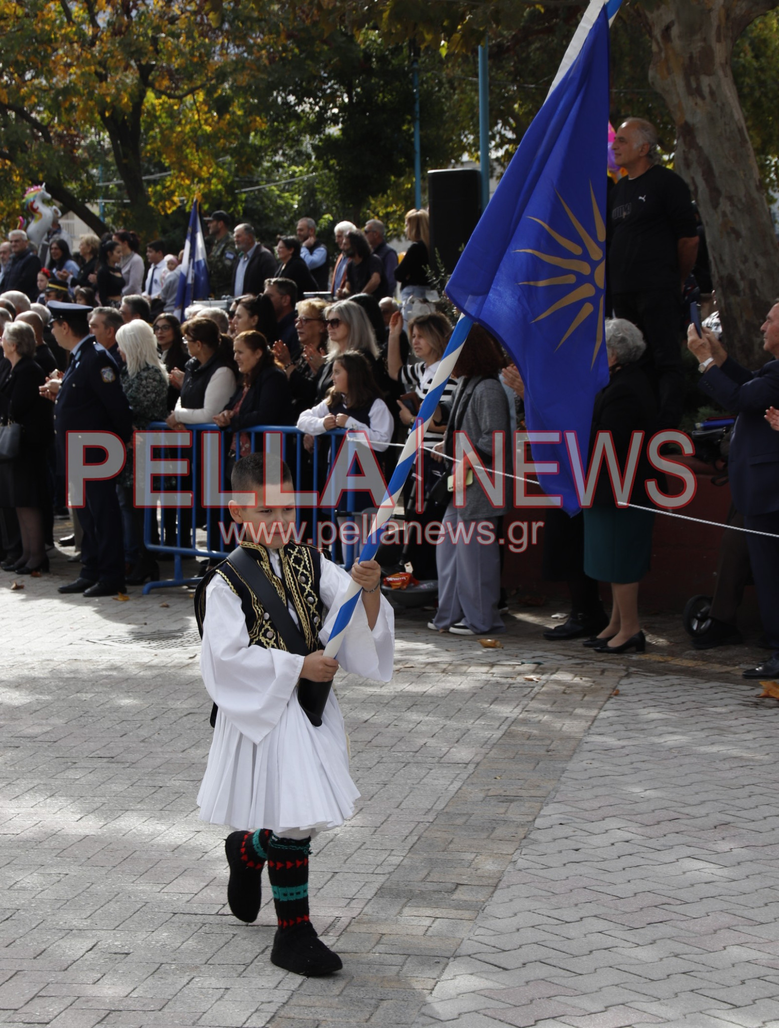 Ζωντανή η μνήμη του ’40 στην Κρύα Βρύση μέσα από τους Πολιτιστικούς Συλλόγους (φωτογραφίες) Ζωντανή η μνήμη του ’40 στην Κρύα Βρύση μέσα από τους Πολιτιστικούς Συλλόγους (φωτογραφίες)