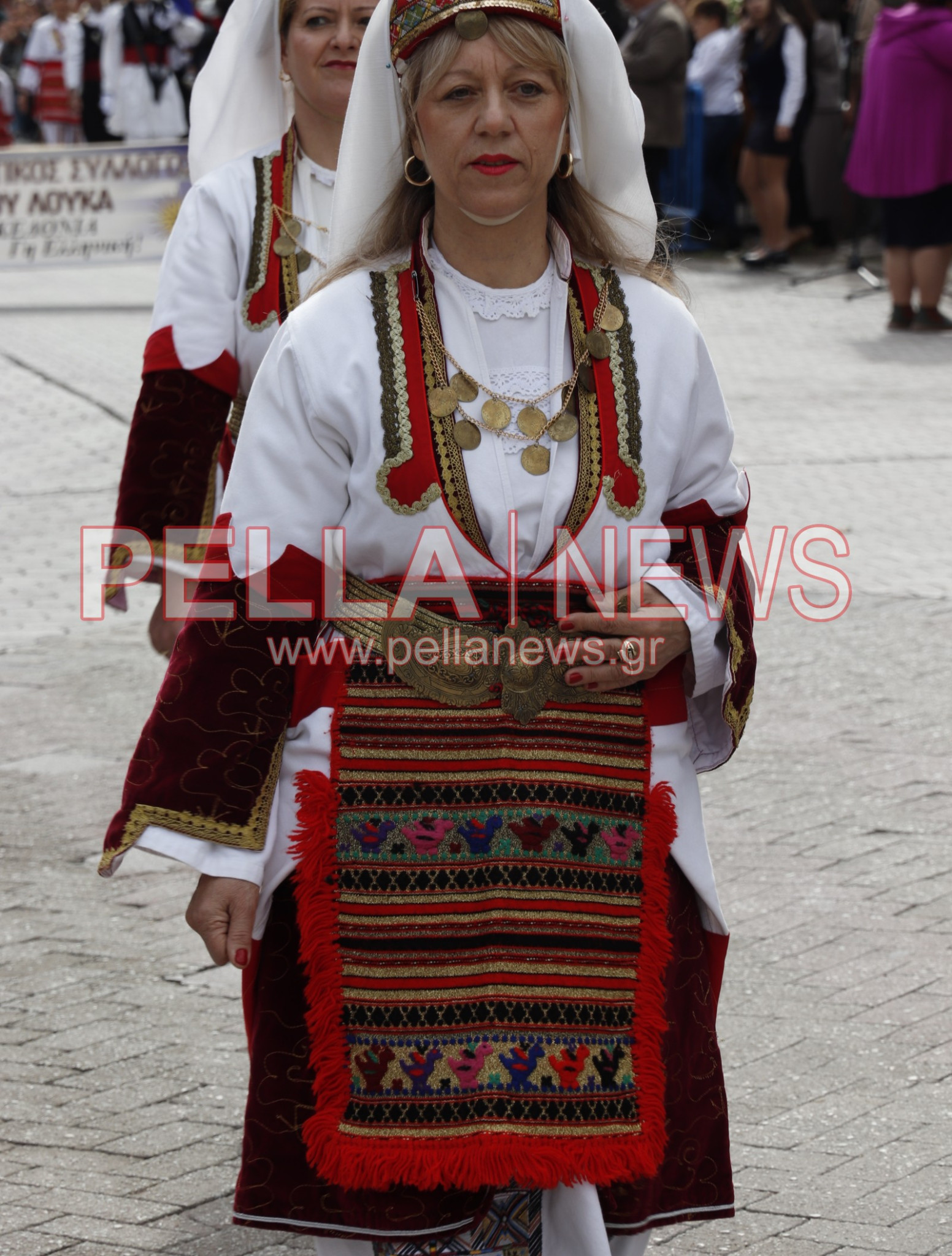 Ζωντανή η μνήμη του ’40 στην Κρύα Βρύση μέσα από τους Πολιτιστικούς Συλλόγους (φωτογραφίες) Ζωντανή η μνήμη του ’40 στην Κρύα Βρύση μέσα από τους Πολιτιστικούς Συλλόγους (φωτογραφίες)