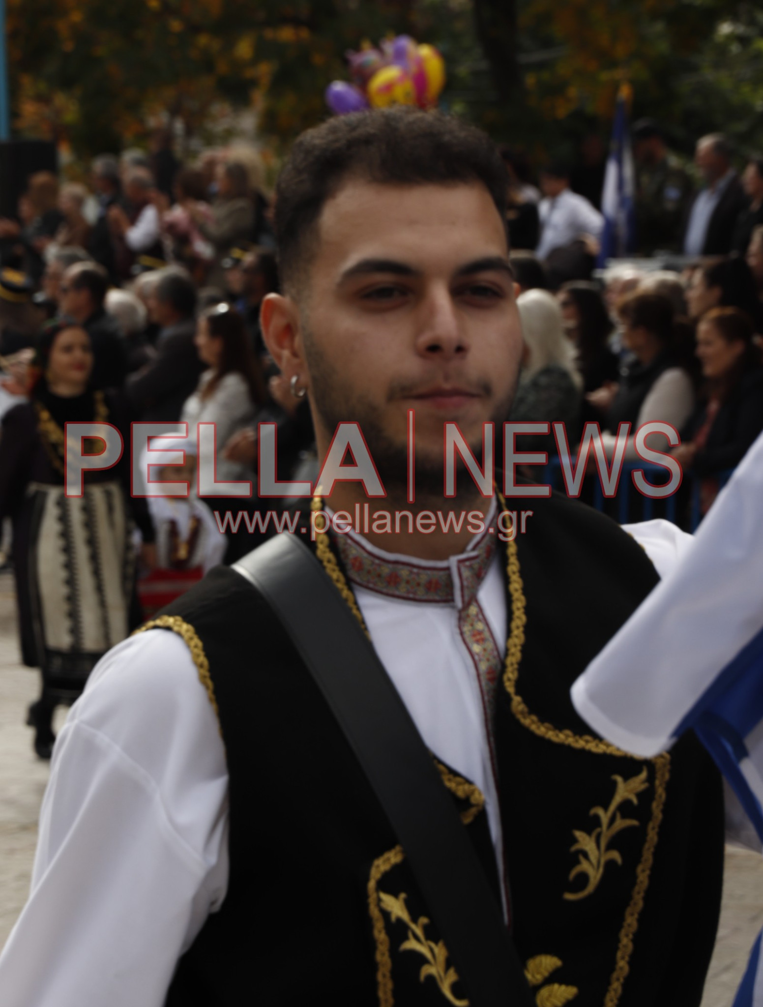 Ζωντανή η μνήμη του ’40 στην Κρύα Βρύση μέσα από τους Πολιτιστικούς Συλλόγους (φωτογραφίες) Ζωντανή η μνήμη του ’40 στην Κρύα Βρύση μέσα από τους Πολιτιστικούς Συλλόγους (φωτογραφίες)