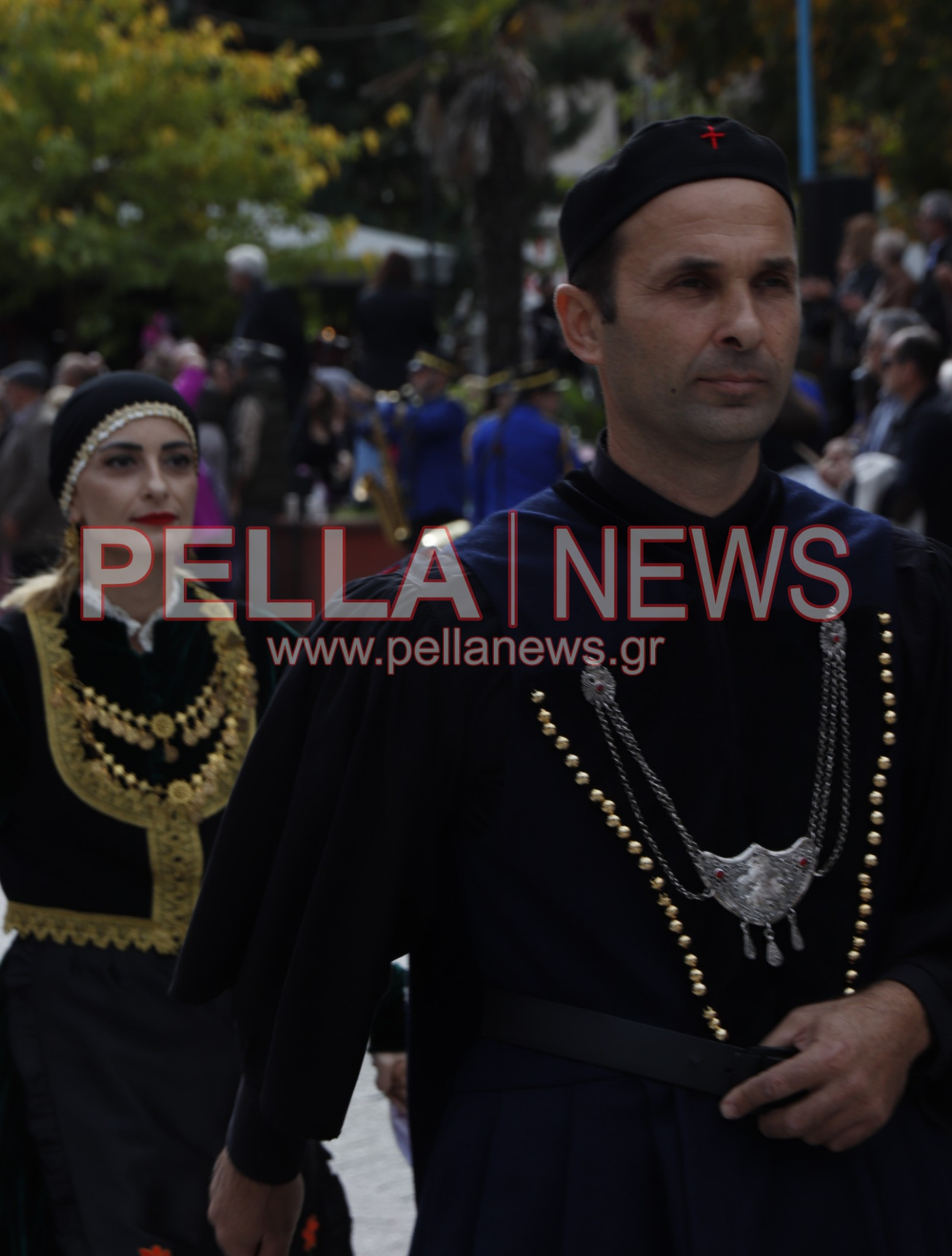 Ζωντανή η μνήμη του ’40 στην Κρύα Βρύση μέσα από τους Πολιτιστικούς Συλλόγους (φωτογραφίες) Ζωντανή η μνήμη του ’40 στην Κρύα Βρύση μέσα από τους Πολιτιστικούς Συλλόγους (φωτογραφίες)