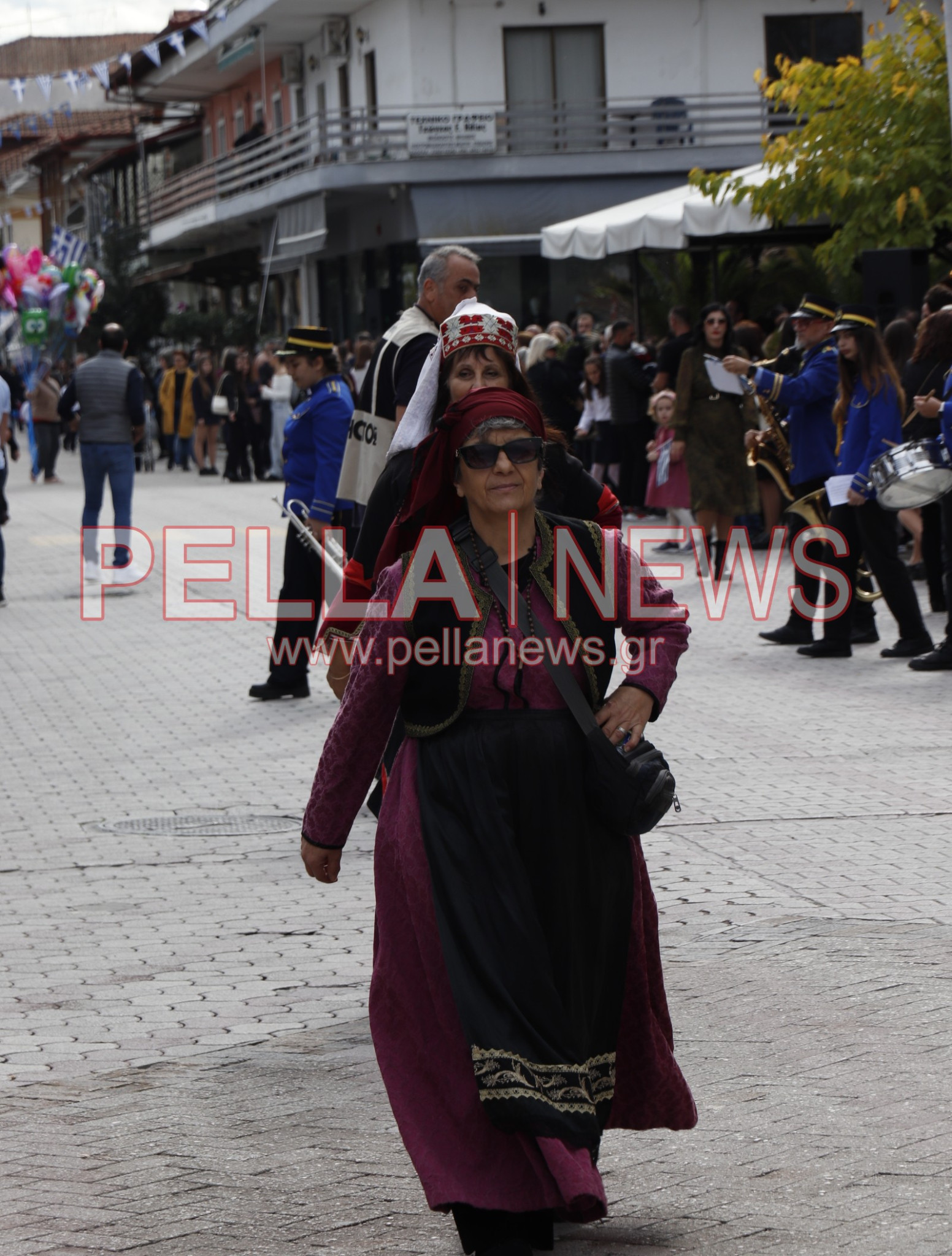 Ζωντανή η μνήμη του ’40 στην Κρύα Βρύση μέσα από τους Πολιτιστικούς Συλλόγους (φωτογραφίες) Ζωντανή η μνήμη του ’40 στην Κρύα Βρύση μέσα από τους Πολιτιστικούς Συλλόγους (φωτογραφίες)