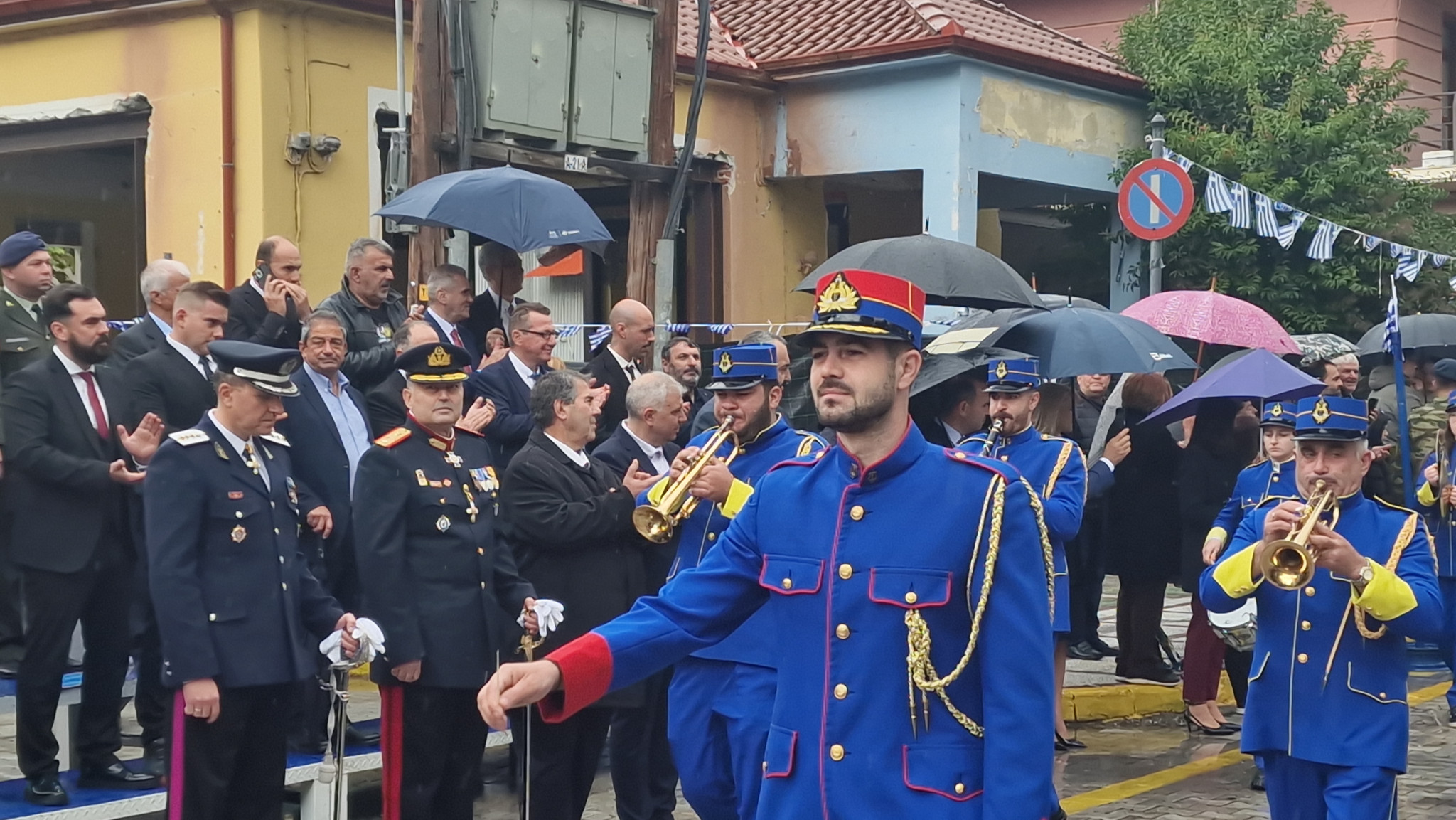 Αριδαία: Η βροχή δεν σταμάτησε την παρέλαση (φωτο και βίντεο)
