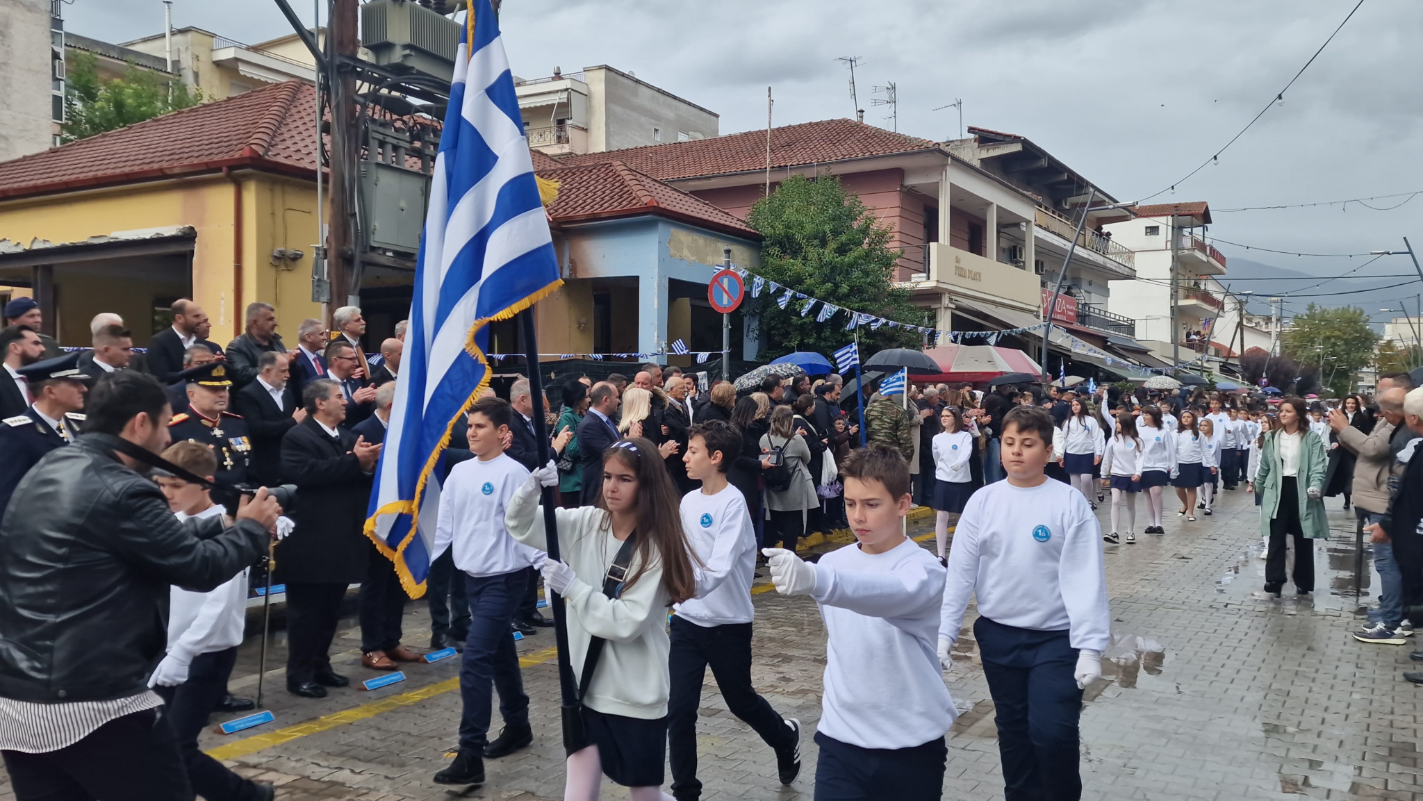 Αριδαία: Η βροχή δεν σταμάτησε την παρέλαση (φωτο και βίντεο)