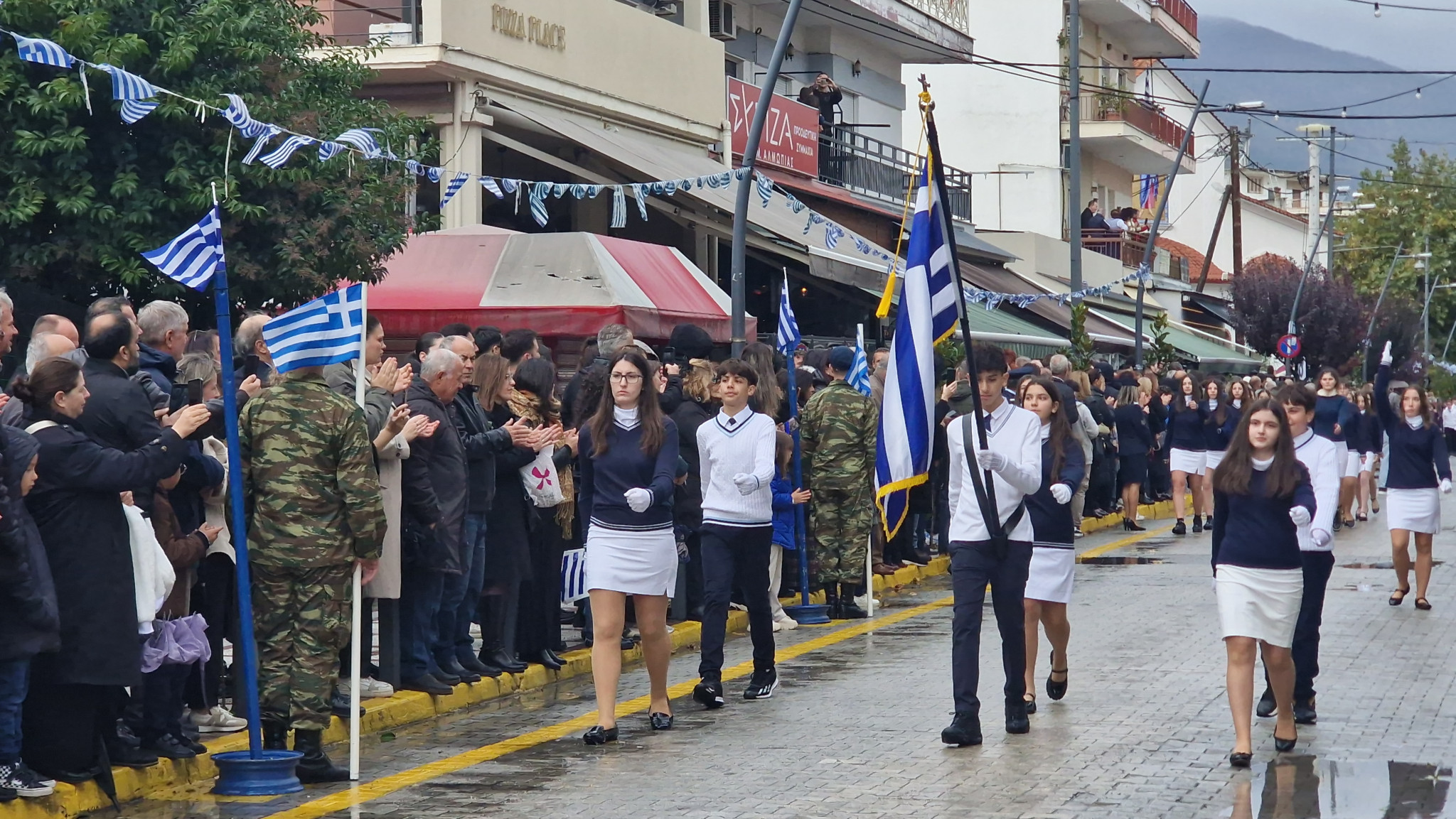 Αριδαία: Η βροχή δεν σταμάτησε την παρέλαση (φωτο και βίντεο)