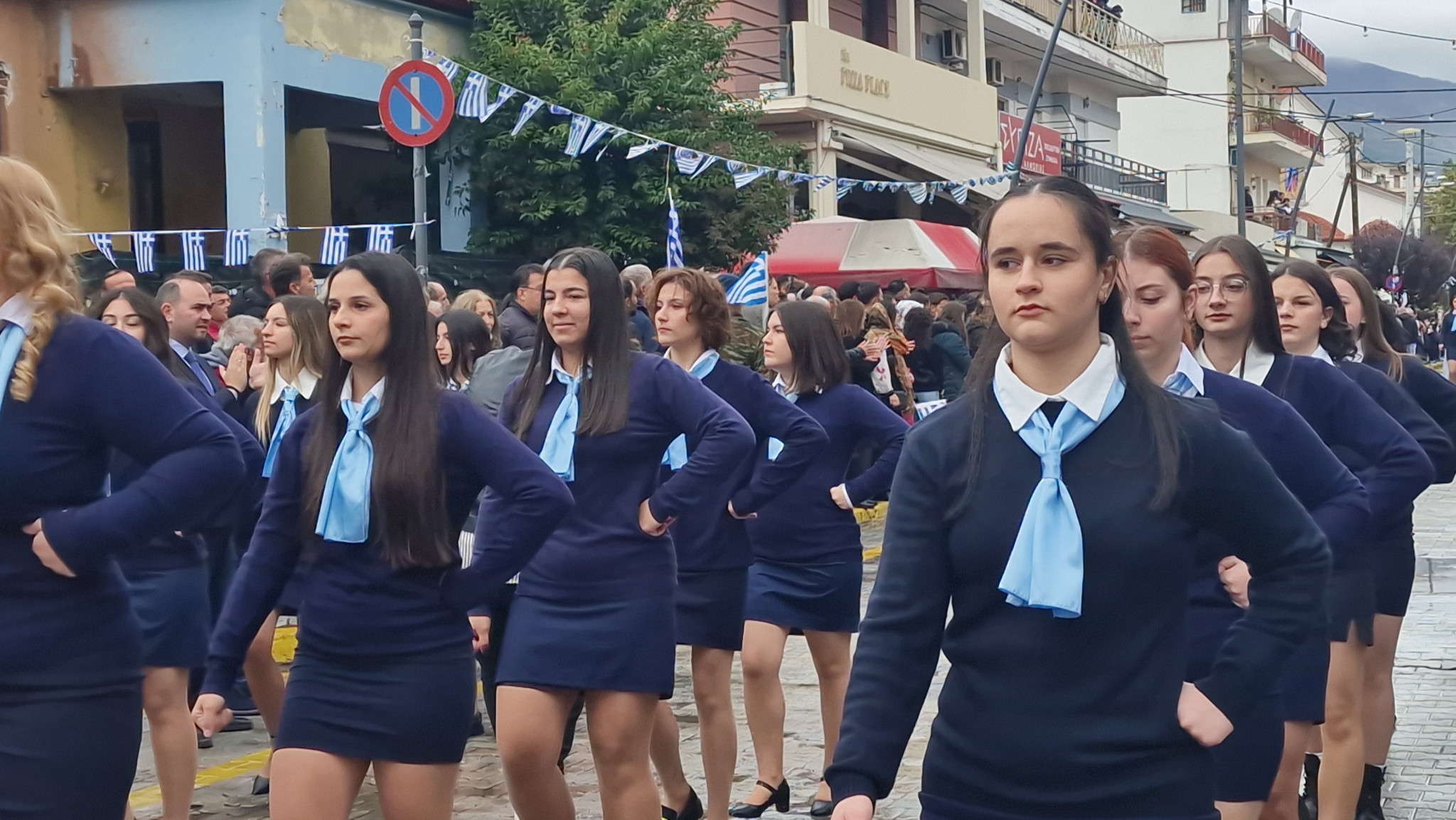 Αριδαία: Η βροχή δεν σταμάτησε την παρέλαση (φωτο και βίντεο)