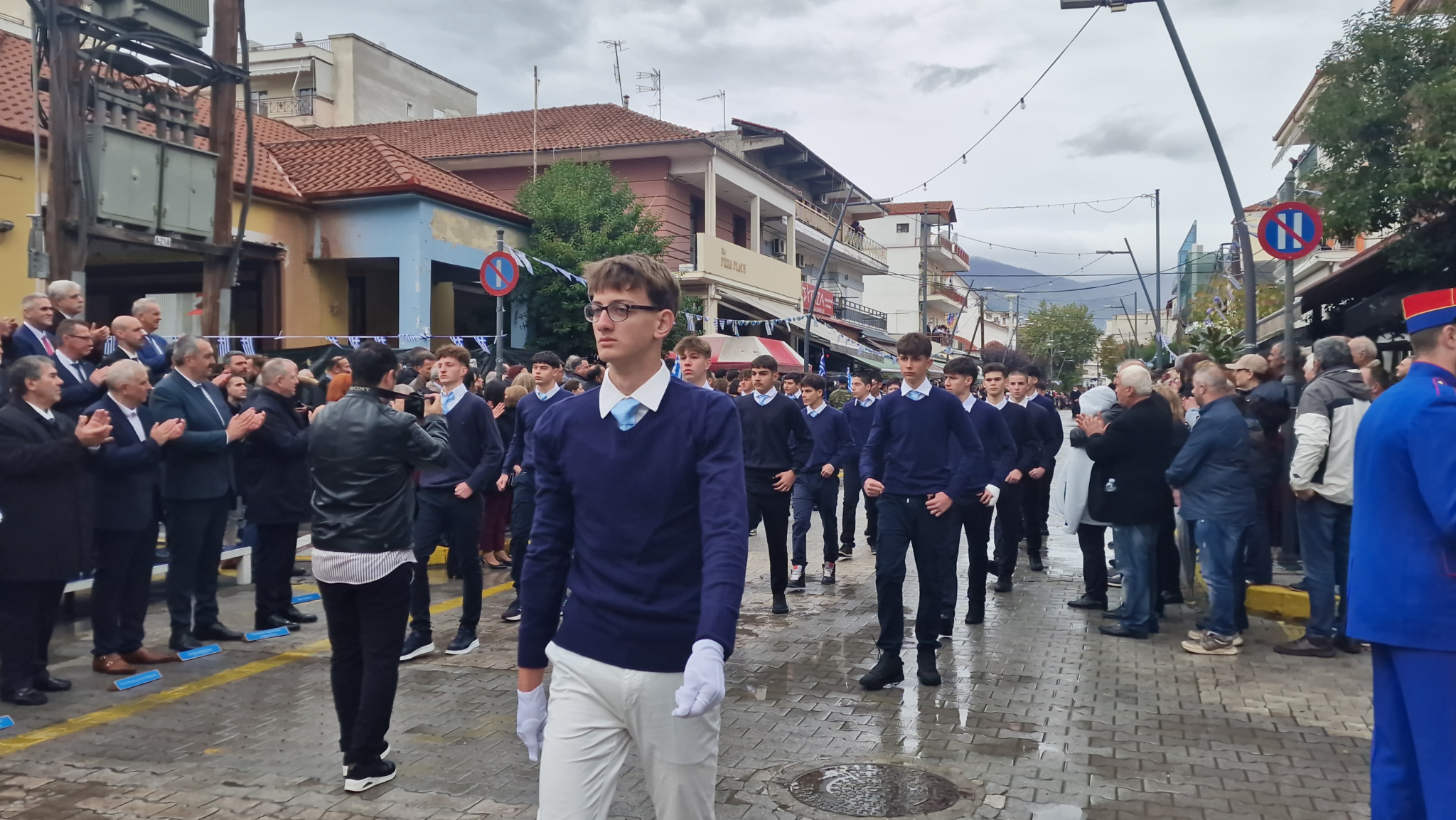 Αριδαία: Η βροχή δεν σταμάτησε την παρέλαση (φωτο και βίντεο)