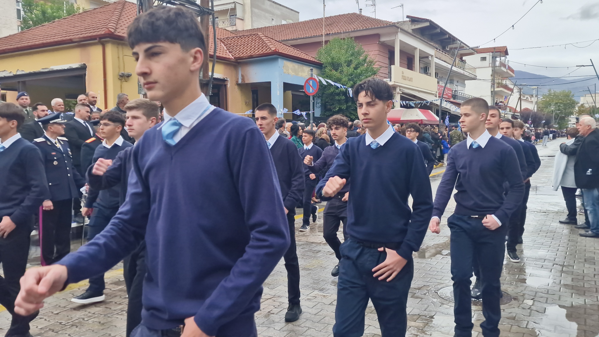 Αριδαία: Η βροχή δεν σταμάτησε την παρέλαση (φωτο και βίντεο)