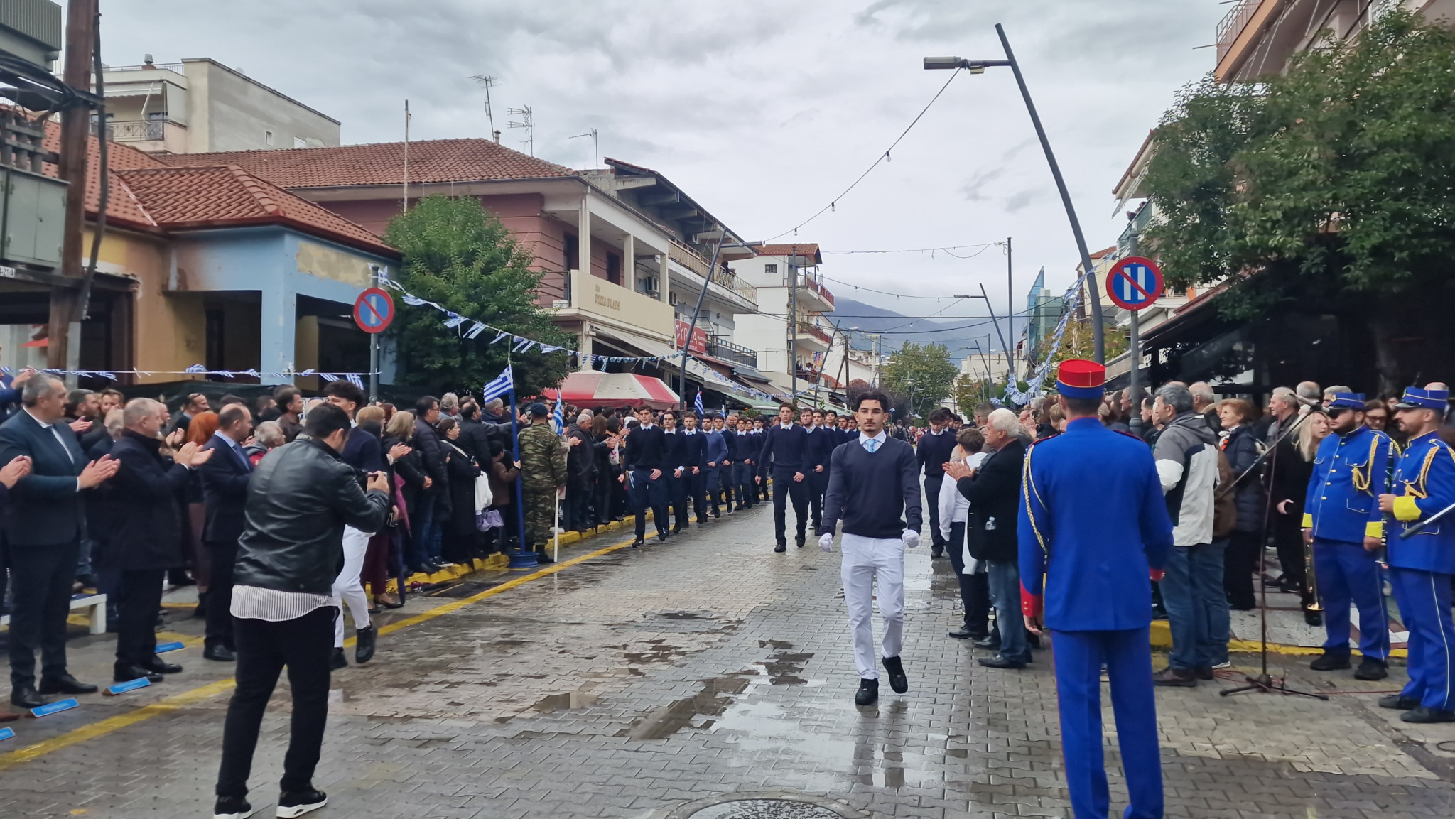 Αριδαία: Η βροχή δεν σταμάτησε την παρέλαση (φωτο και βίντεο)