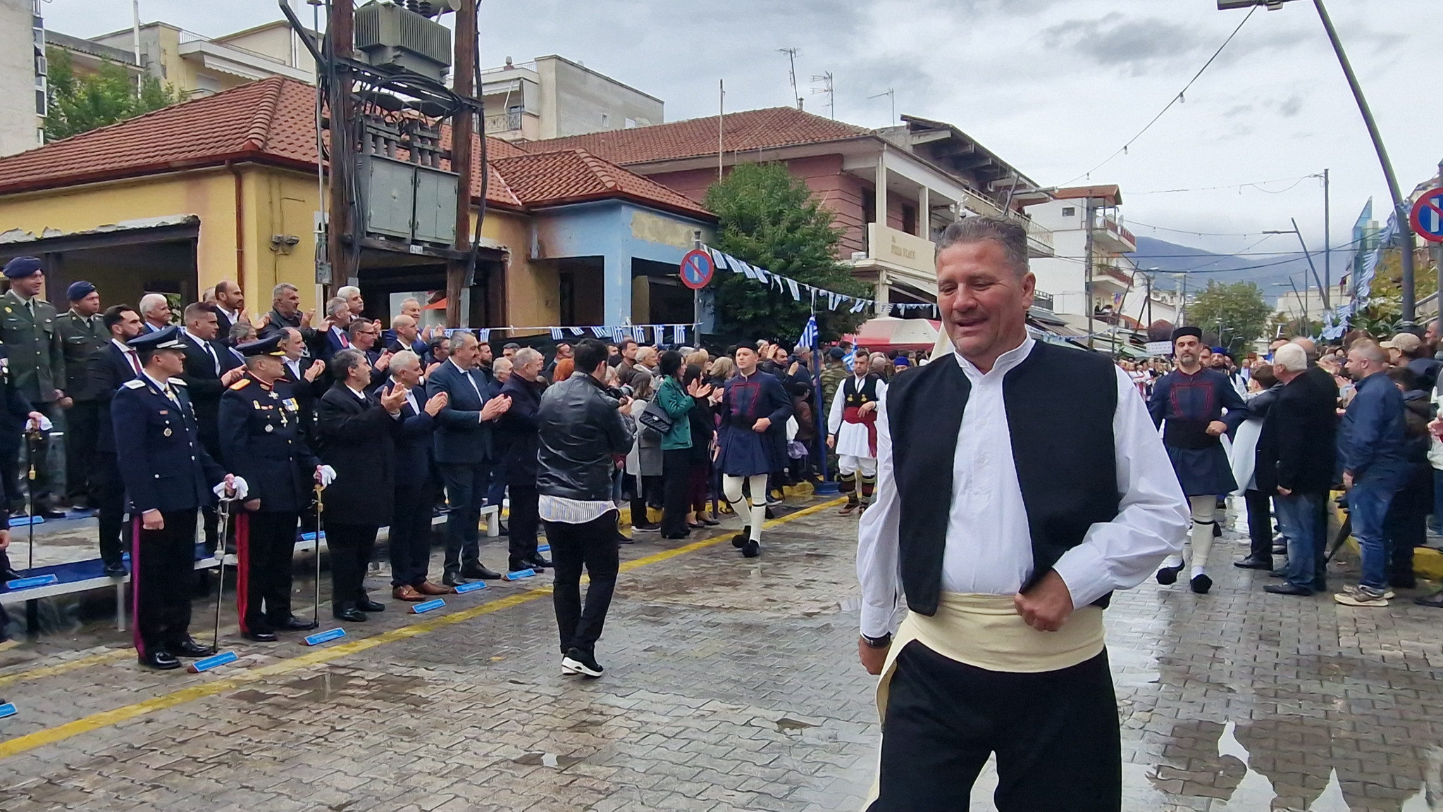 Αριδαία: Η βροχή δεν σταμάτησε την παρέλαση (φωτο και βίντεο)