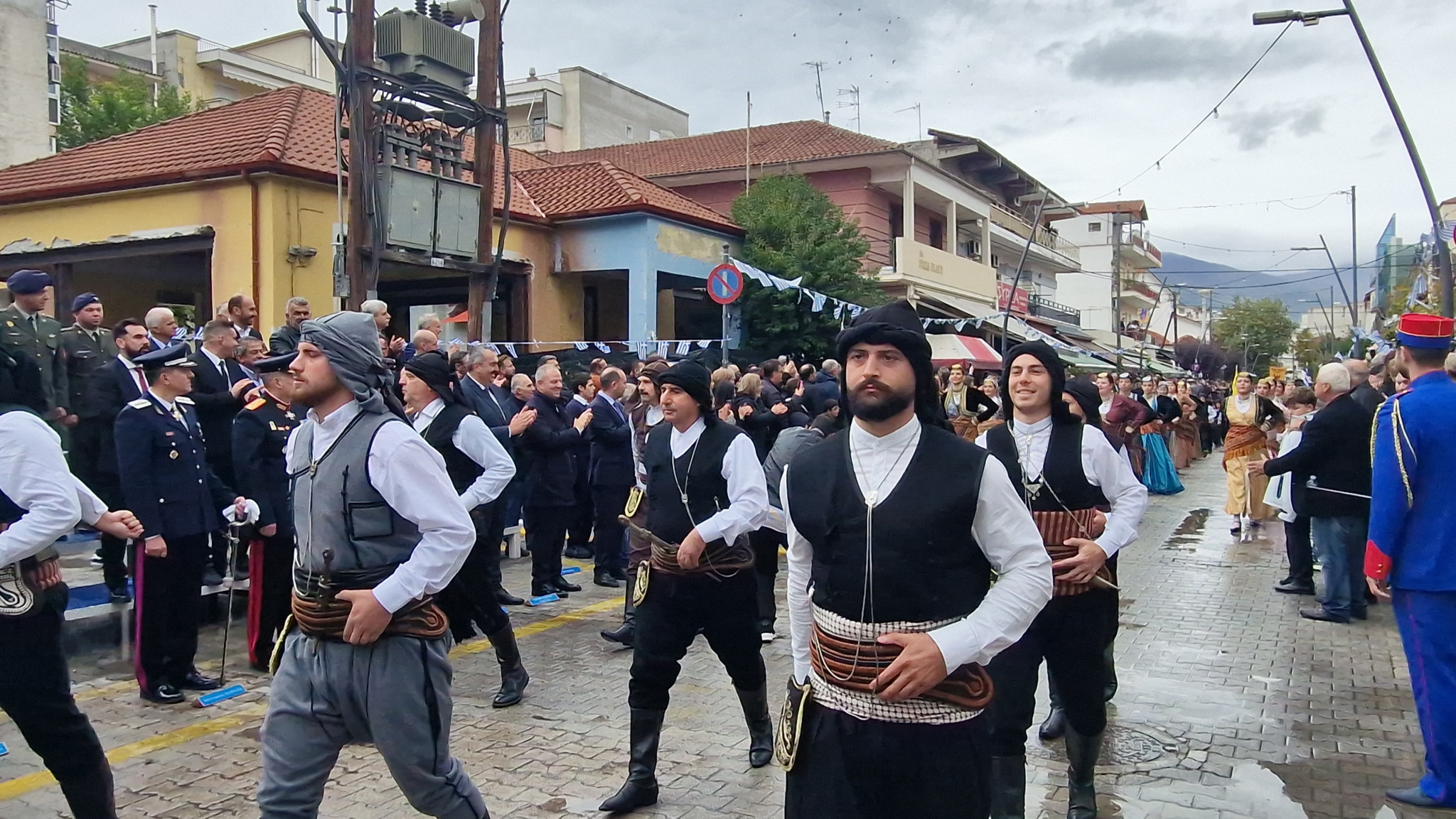 Αριδαία: Η βροχή δεν σταμάτησε την παρέλαση (φωτο και βίντεο)