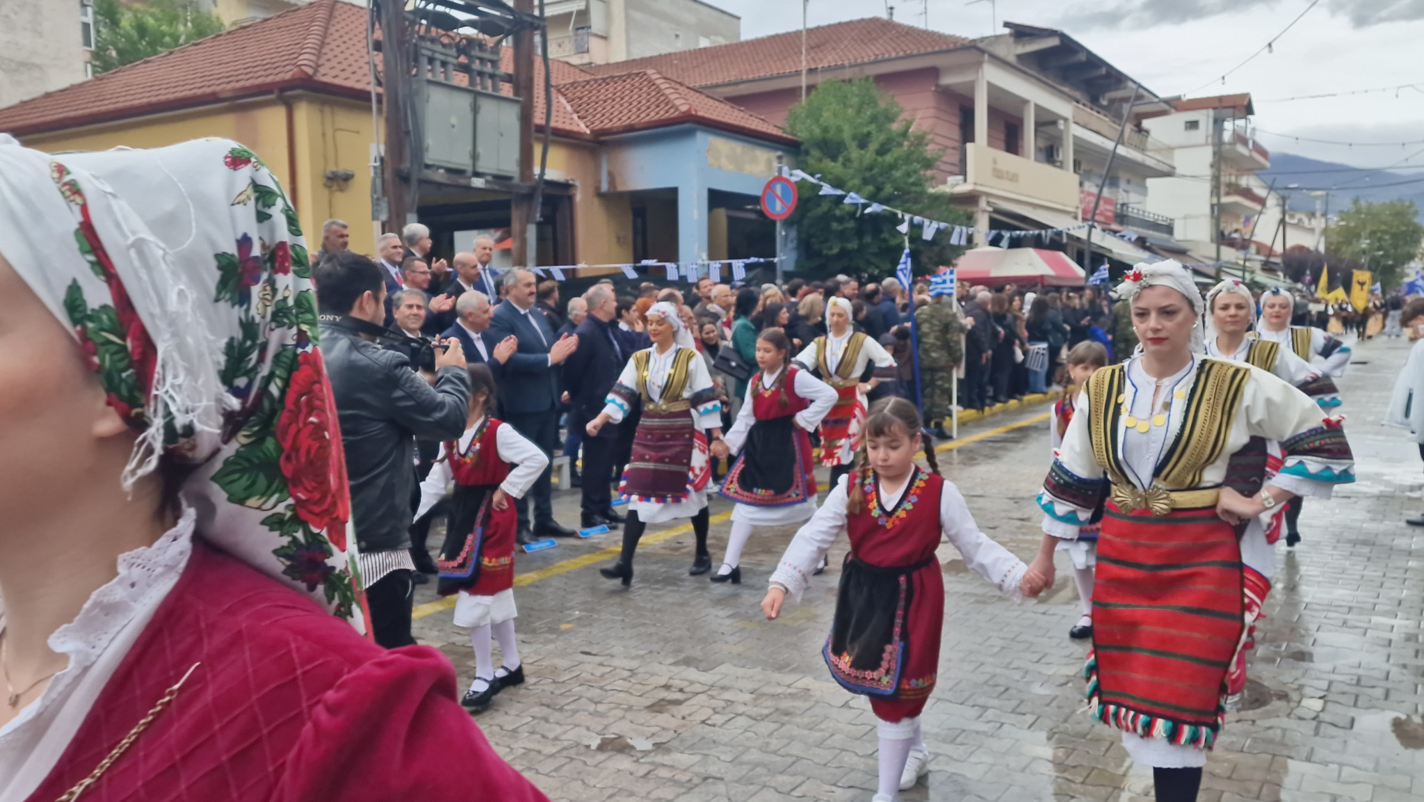 Αριδαία: Η βροχή δεν σταμάτησε την παρέλαση (φωτο και βίντεο)