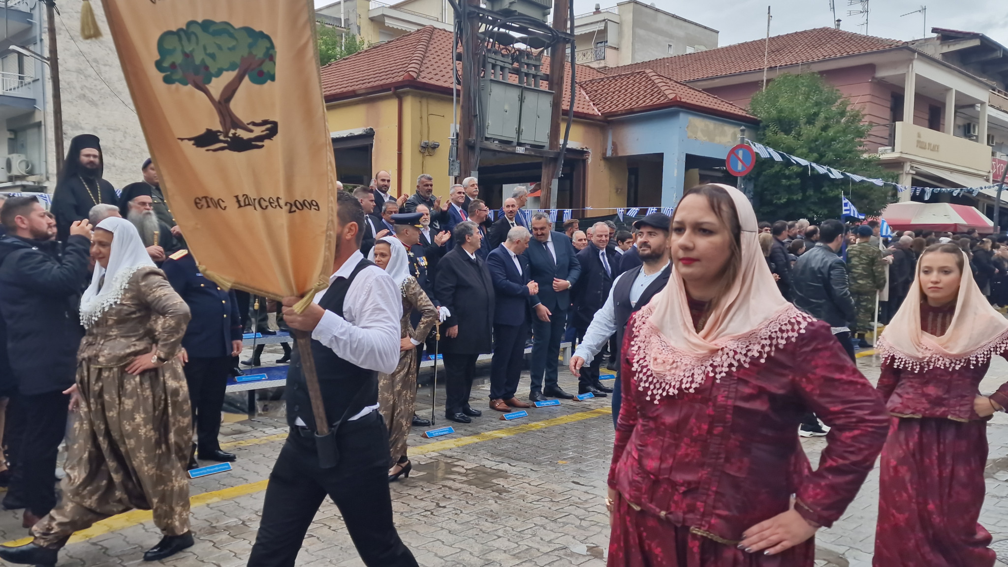 Αριδαία: Η βροχή δεν σταμάτησε την παρέλαση (φωτο και βίντεο)