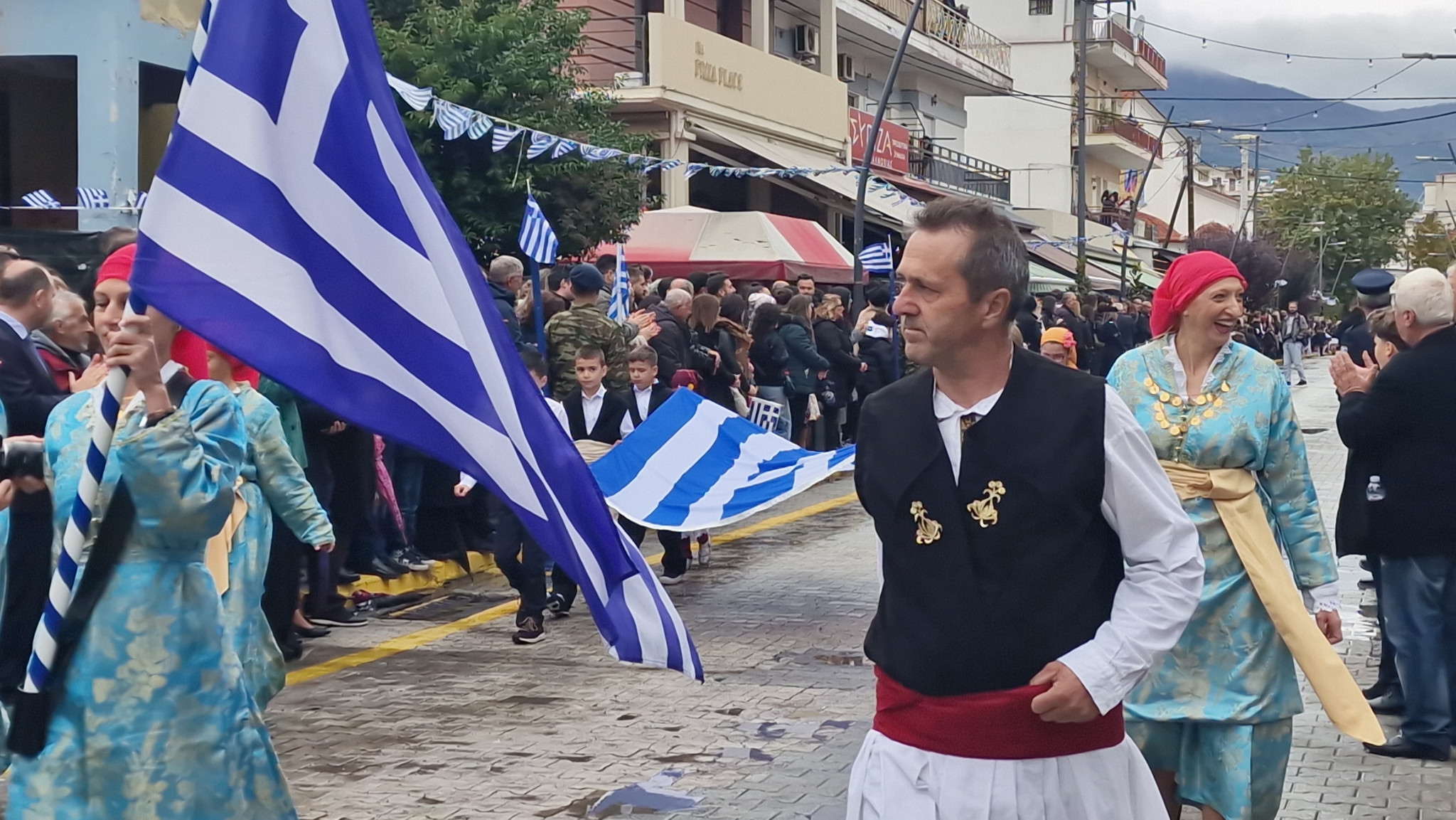 Αριδαία: Η βροχή δεν σταμάτησε την παρέλαση (φωτο και βίντεο)