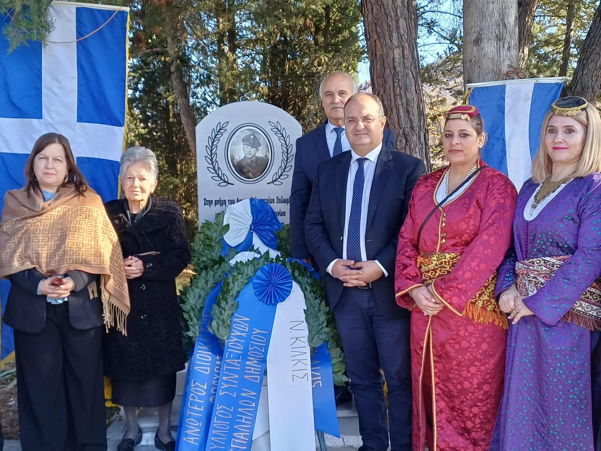 Δήμος Κιλκίς- Σε κλίμα συγκίνησης τα αποκαλυπτήρια της αναθηματικής στήλης του λοχαγού Δημητρίου Ξυλωμένου στον Άγιο Μάρκο