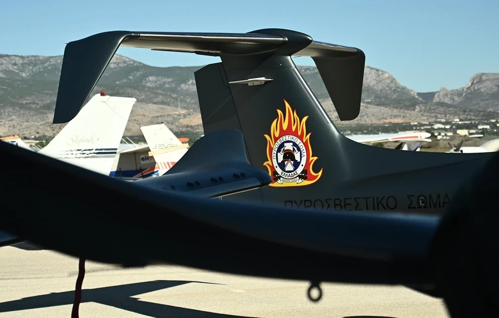 Αυτά είναι τα τρία νέα αεροσκάφη DA62 που παρέλαβε η Πυροσβεστική