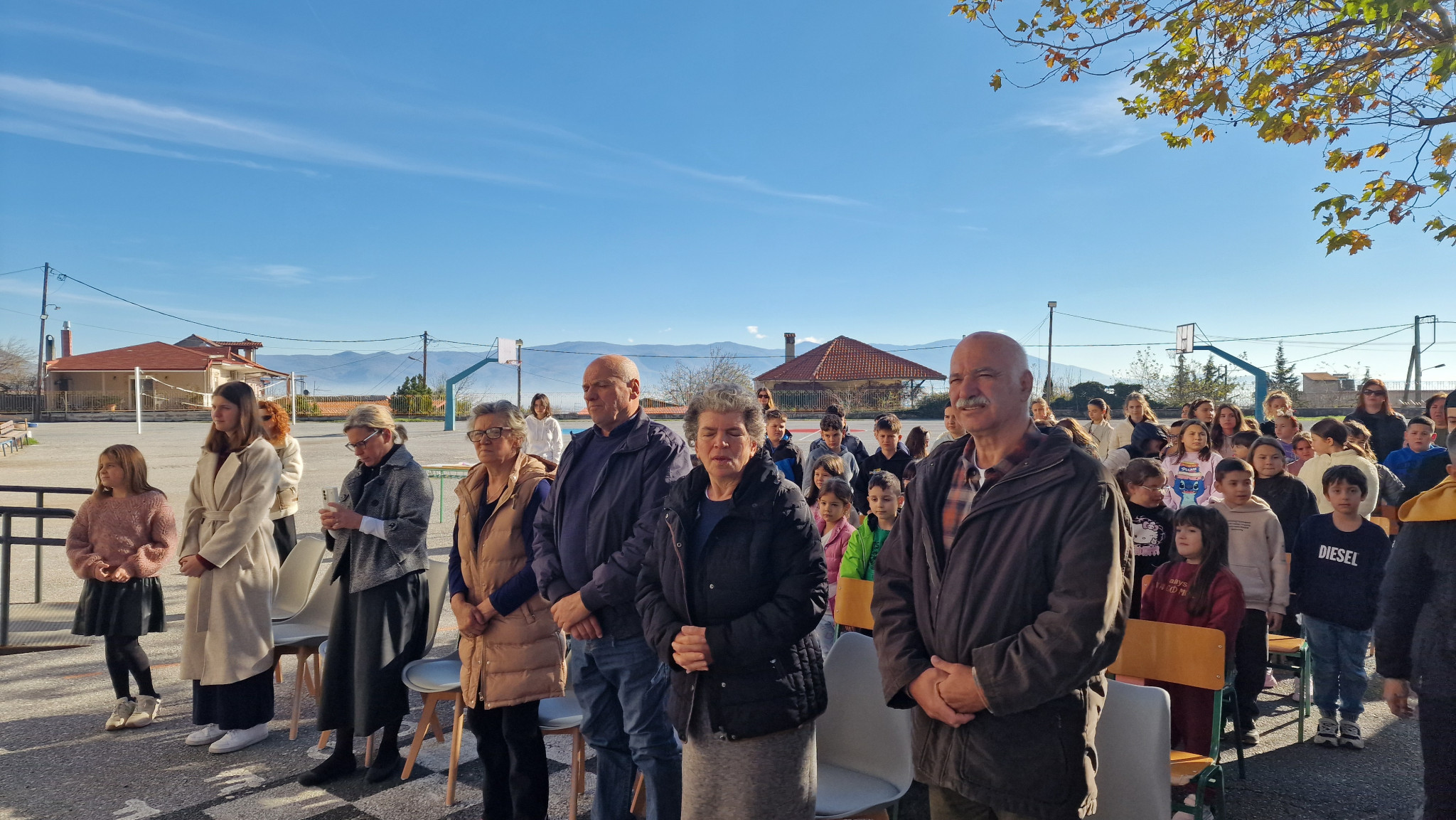 Λαμπρός Αγιασμός στο νέο Παρεκκλήσι του Αγίου Κοσμά του Αιτωλού στο Γυμνάσιο Προμάχων