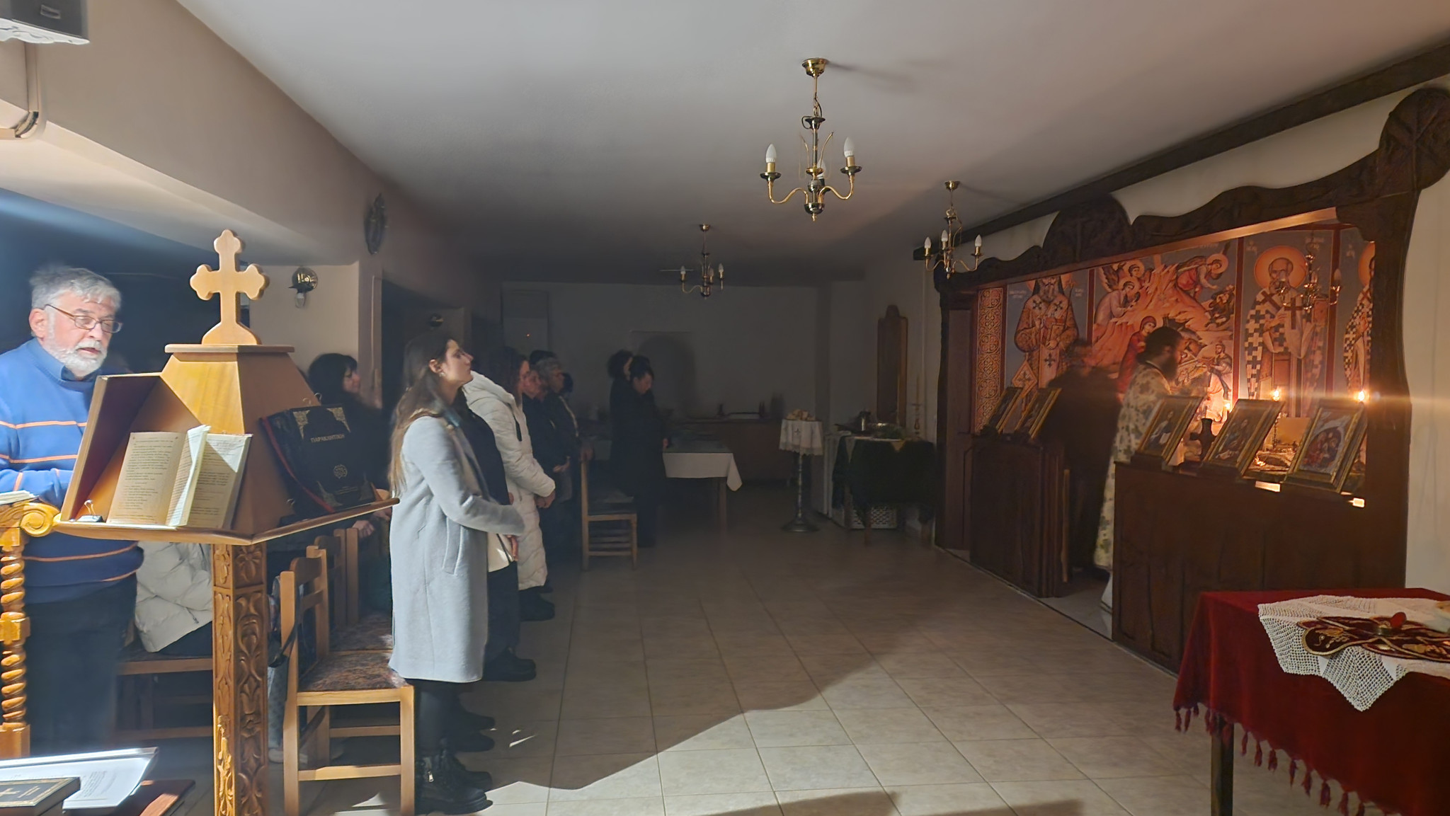 Απογευματινή Θεία Λειτουργία στο Παρεκκλήσι της Αγίας Ειρήνης της Χρυσοβαλάντου στην Αριδαία για τον Άγιο Πορφύριο