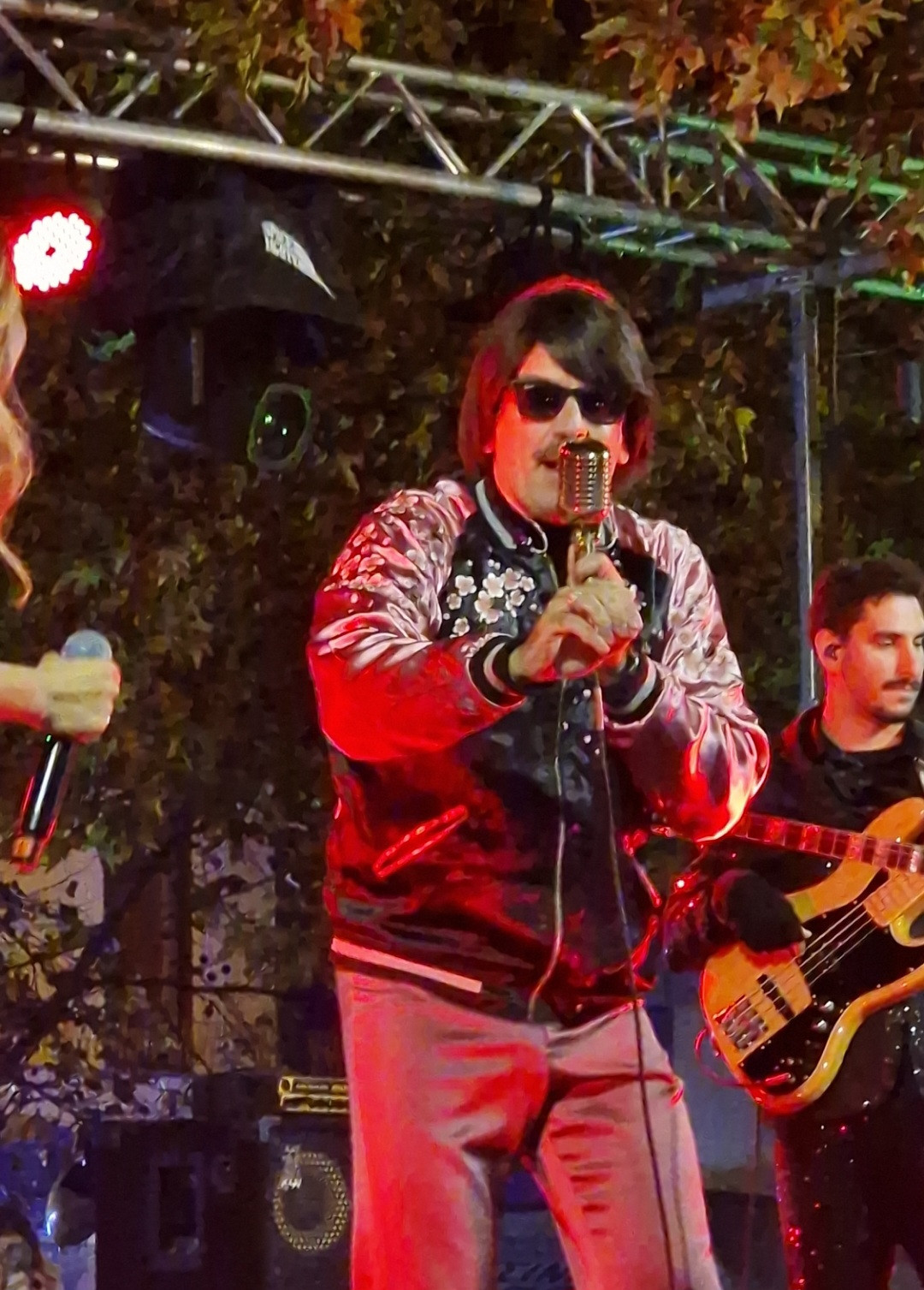 Τόνι Σφήνος: Απογείωσε την Αριδαία στο Άναμμα του Δέντρου – Χιλιάδες κόσμου, κέφι και χαρά στην πιο λαμπερή έναρξη της εορταστικής περιόδου